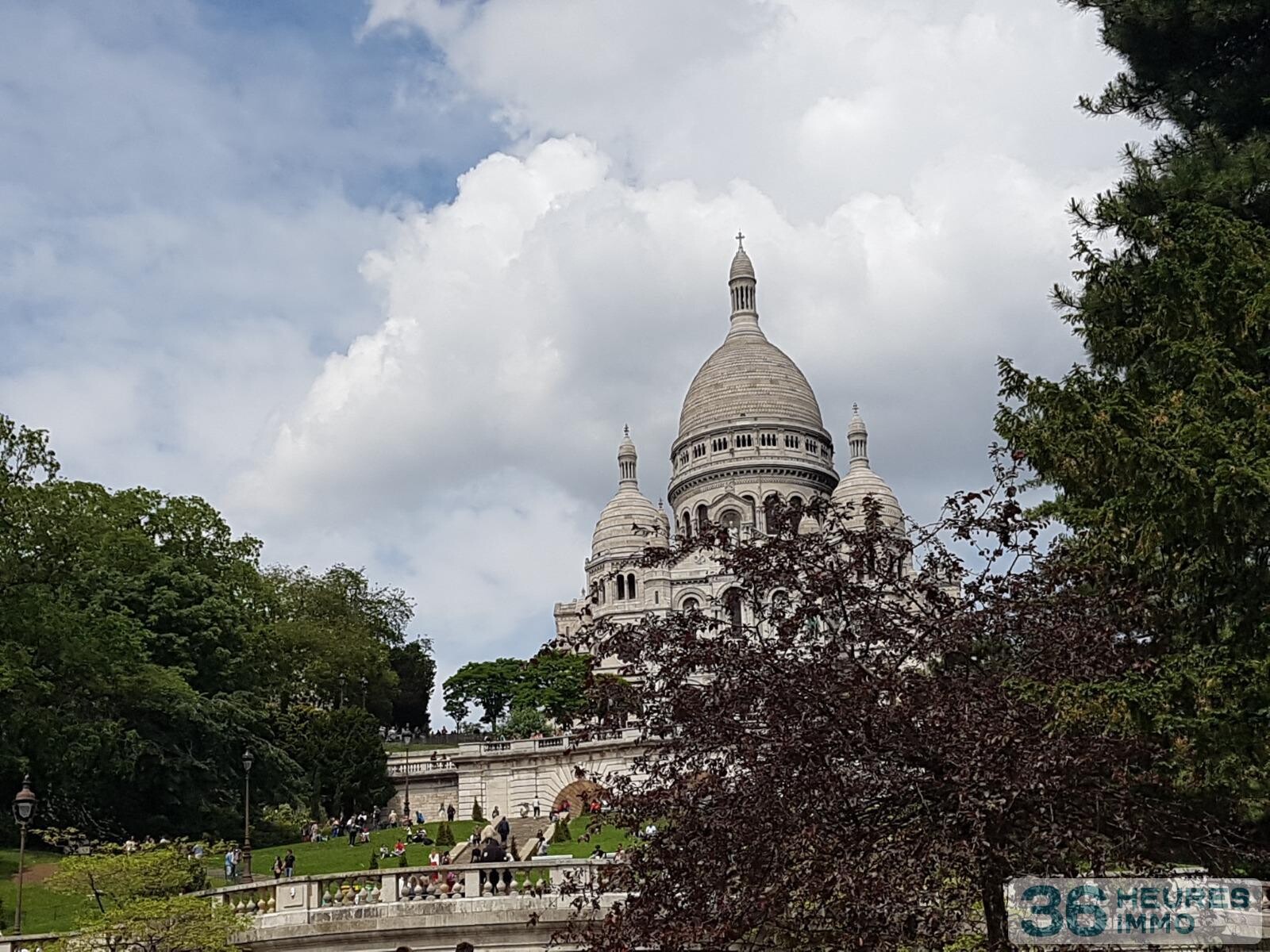 2 pièces à vendre PARIS 18ème au pied de du Sacré-Coeur