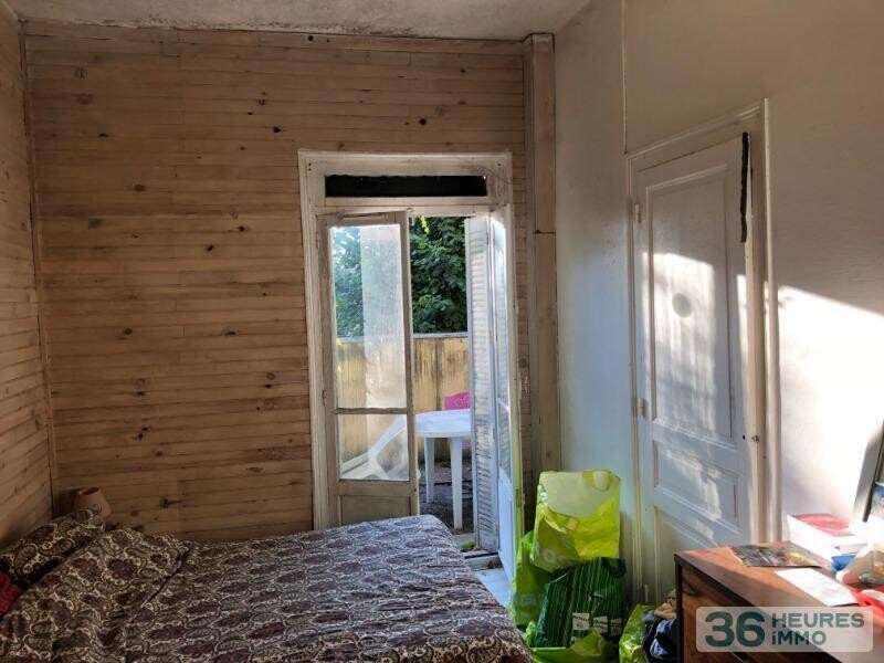 Appartement T2 avec Terrasse à rénover Bordeaux centre 