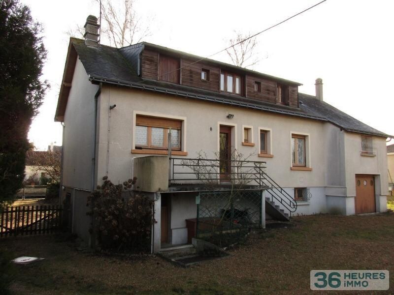 Maison dans le bourg de Villevêque