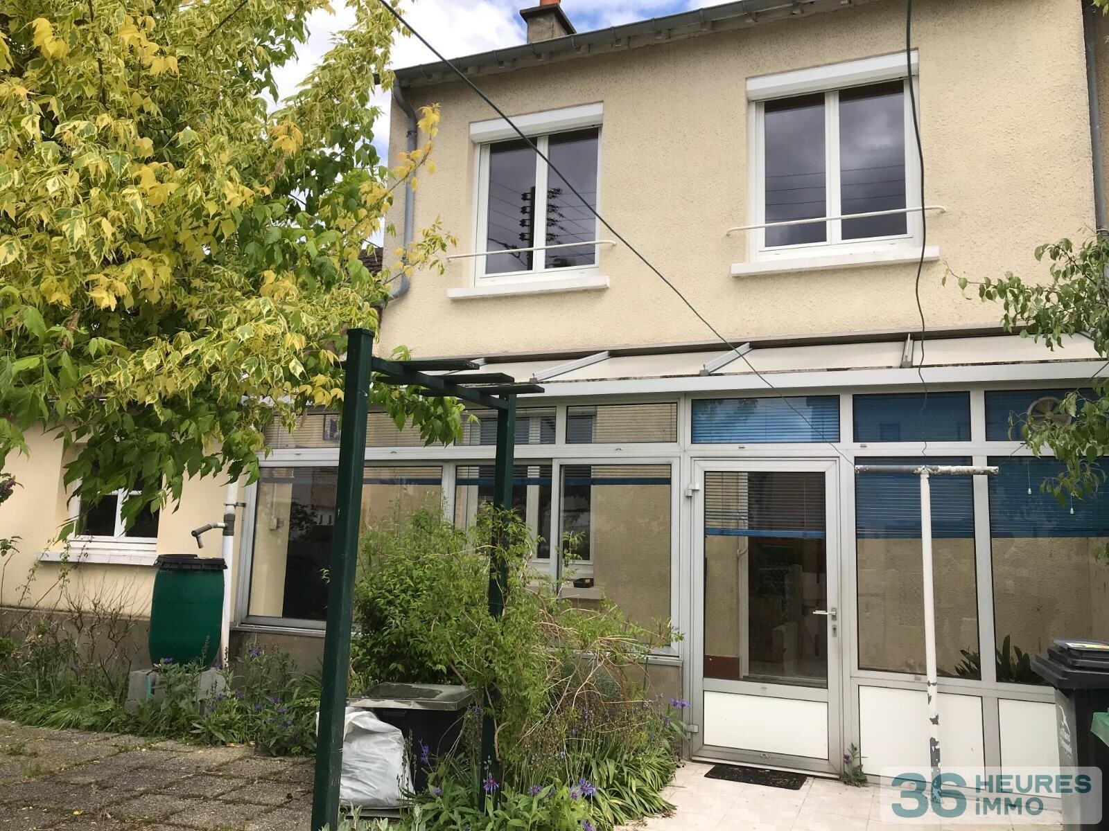 HEUZE-RIFFAUDIERES MAISON 3 CHAMBRES AVEC GARAGE ET JARDIN