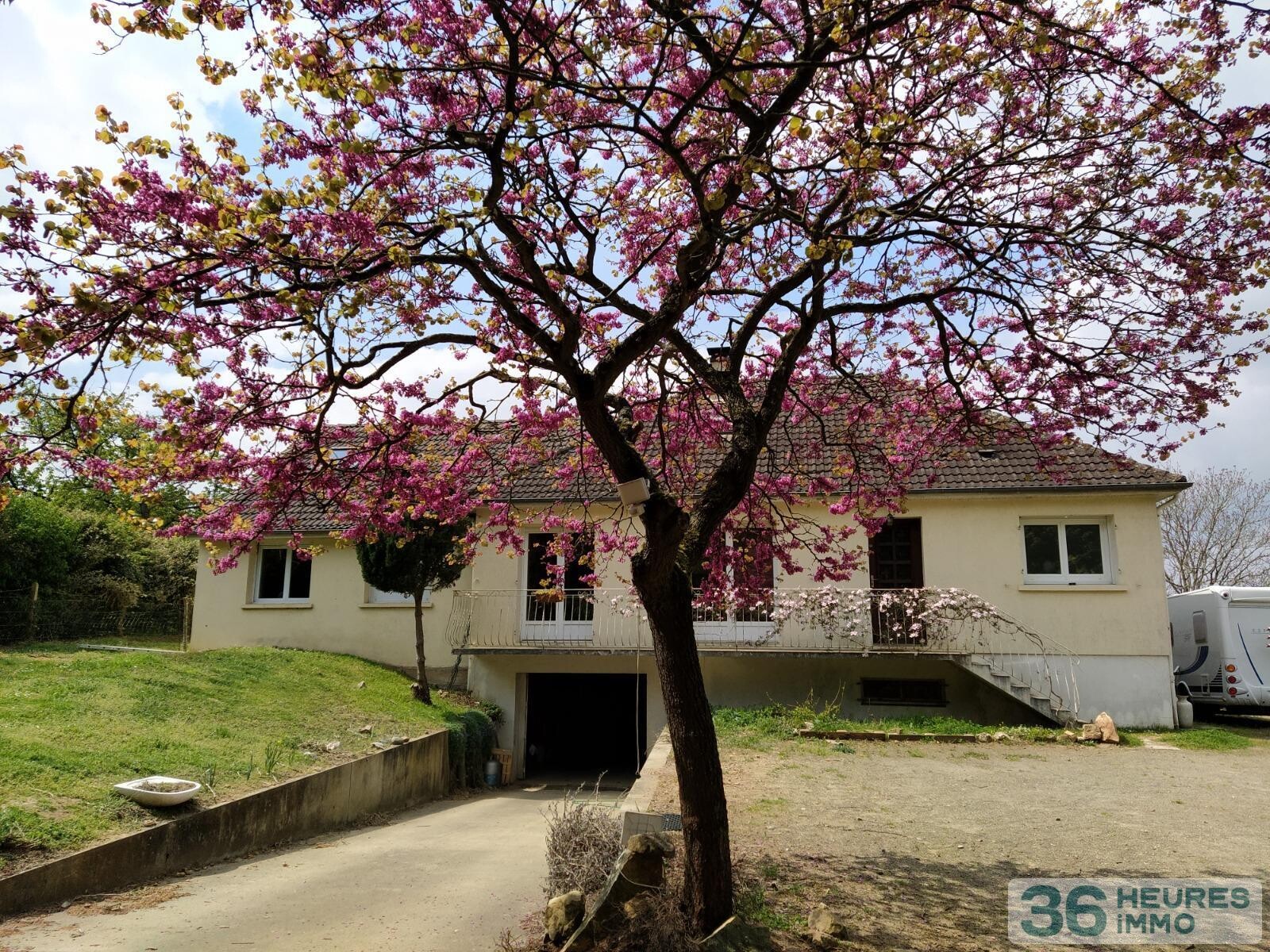 LA CAMPAGNE A LA VILLE - PAVILLON SUR PARCELLE DE 3000 M²