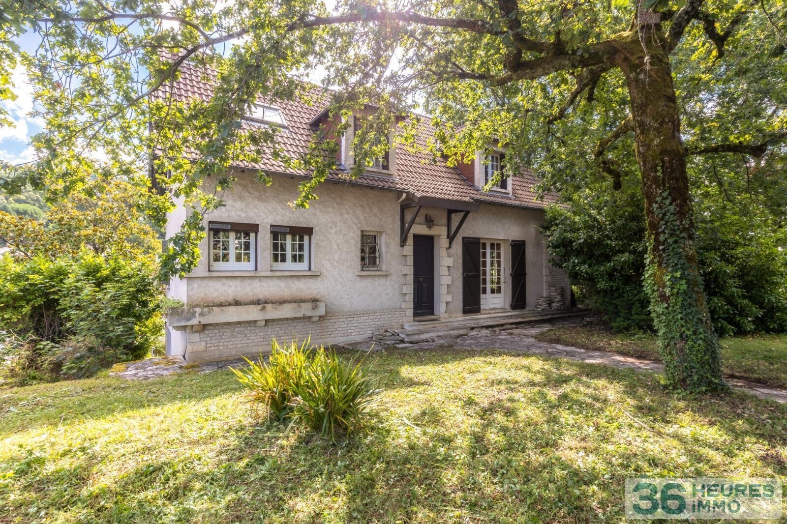 Maison d'habitation construite sur sous sol