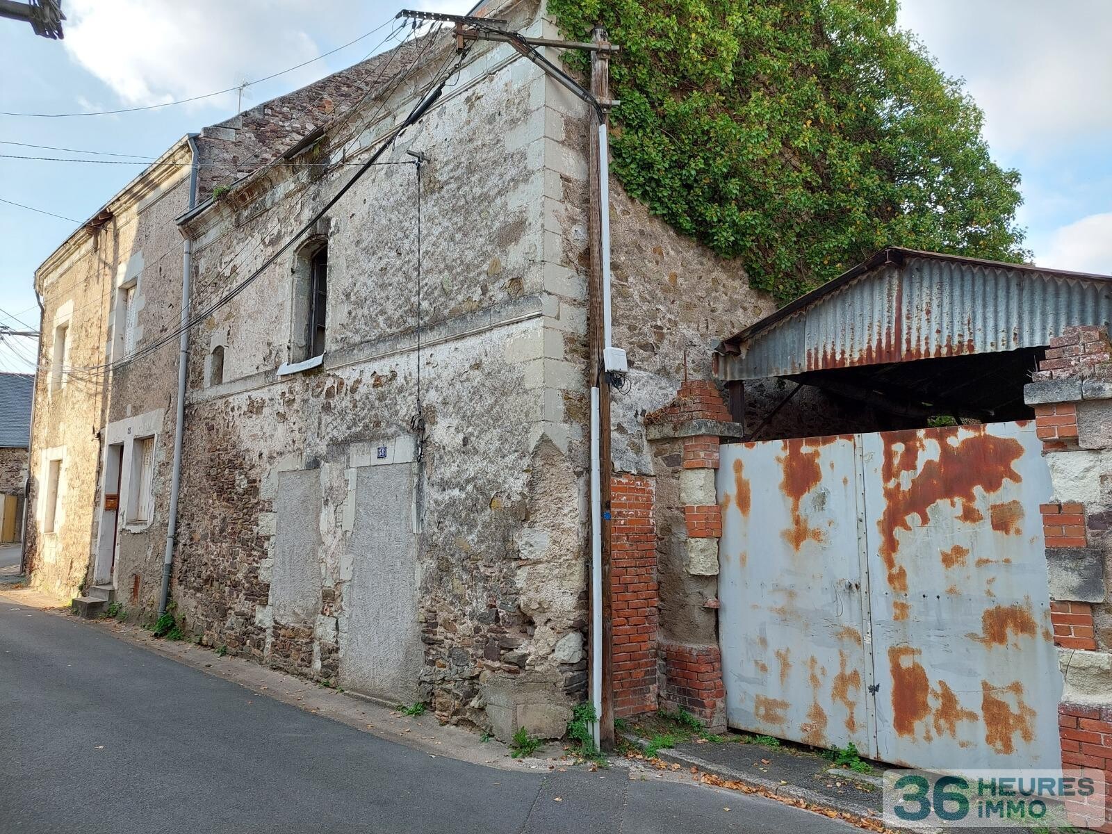 MAISON RUE NOTRE DAME AU COEUR DE CHALONNES 