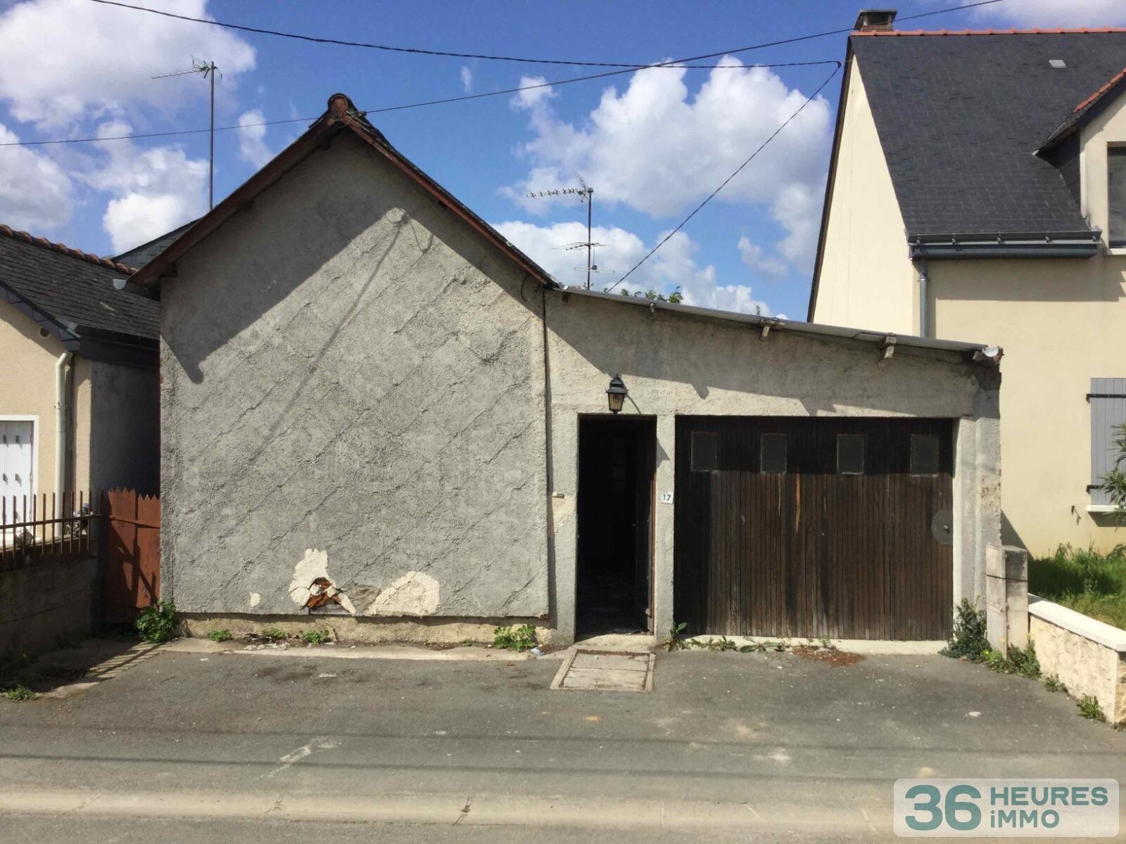 Maison avec travaux à SAINT BATHELEMY D'ANJOU
