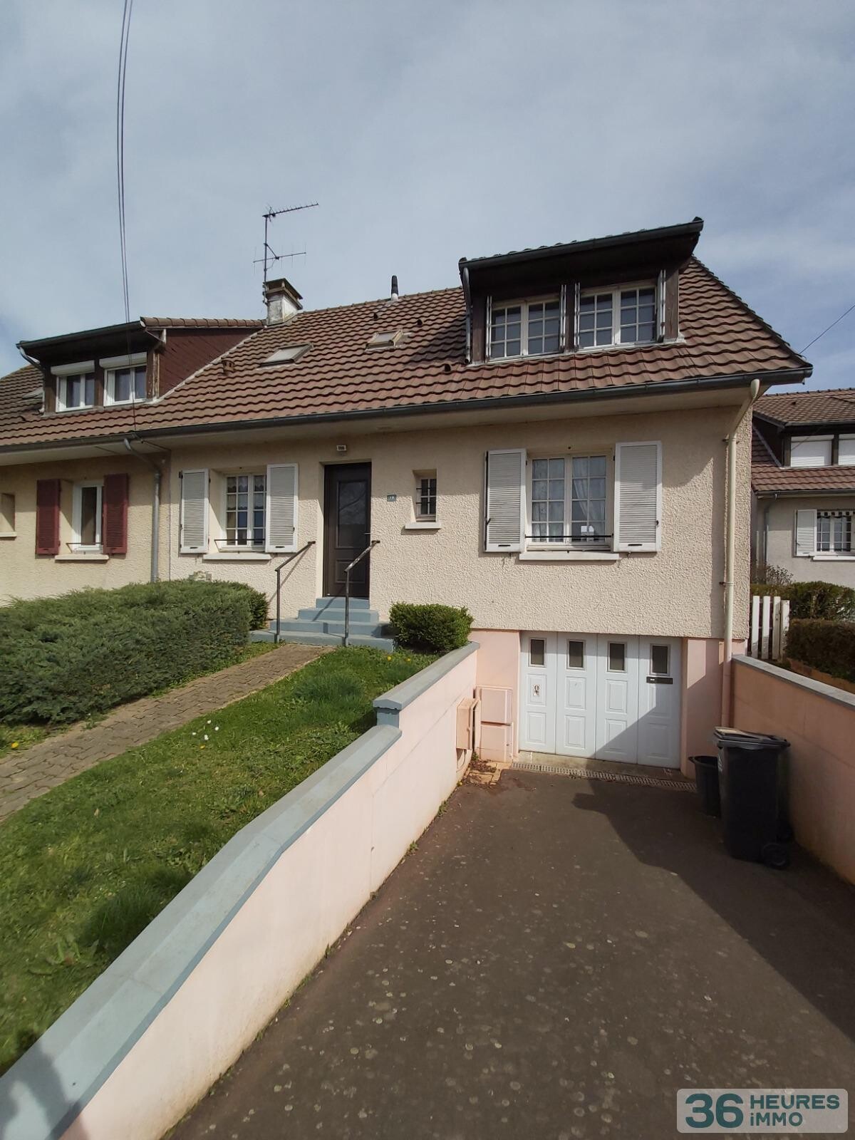 VILLARET - MAISON 4 CHAMBRES AVEC GARAGE ET JARDIN 