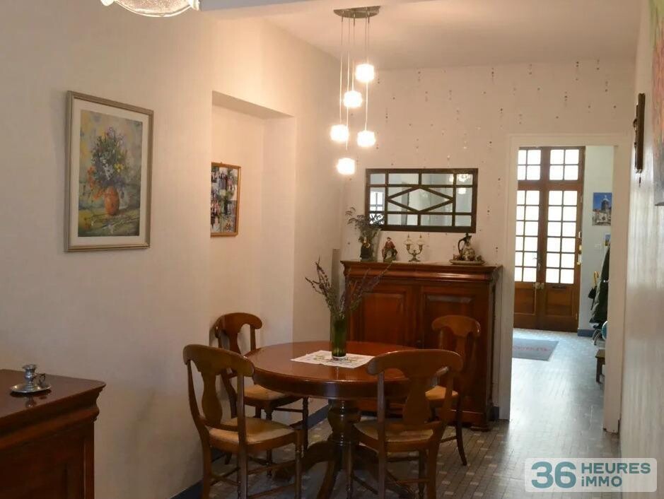 MAISON DE VILLE