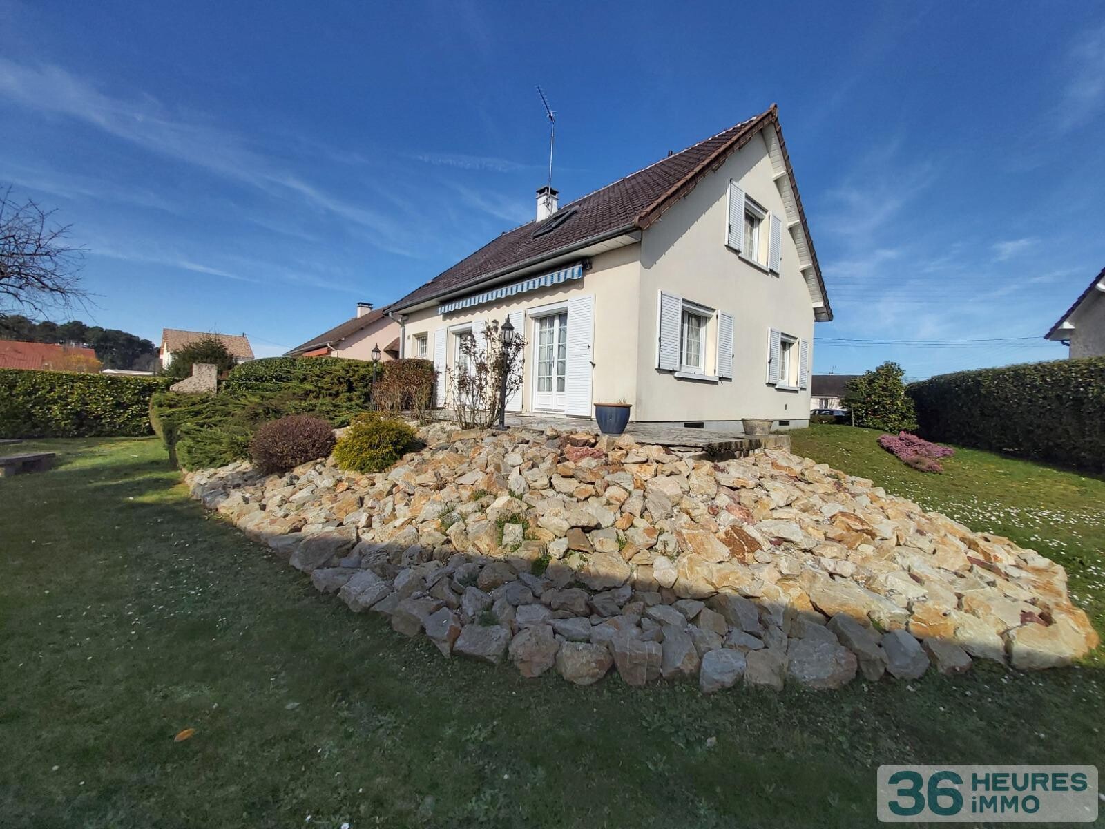 MULSANNE - PAVILLON 4 CHAMBRES - BEAU JARDIN 