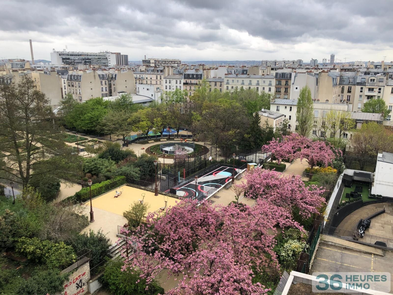 A VENDRE T2 PARIS METRO LAMARCK CAULAINCOURT 