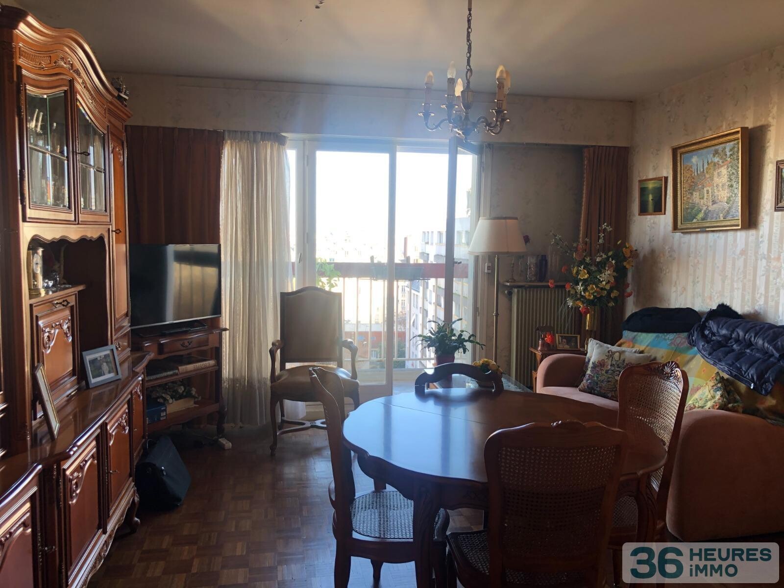 A VENDRE T2 PARIS METRO LAMARCK CAULAINCOURT 