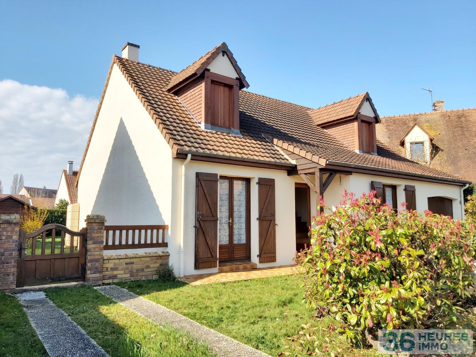 PLAIN PIED - GARAGE ET JARDIN 