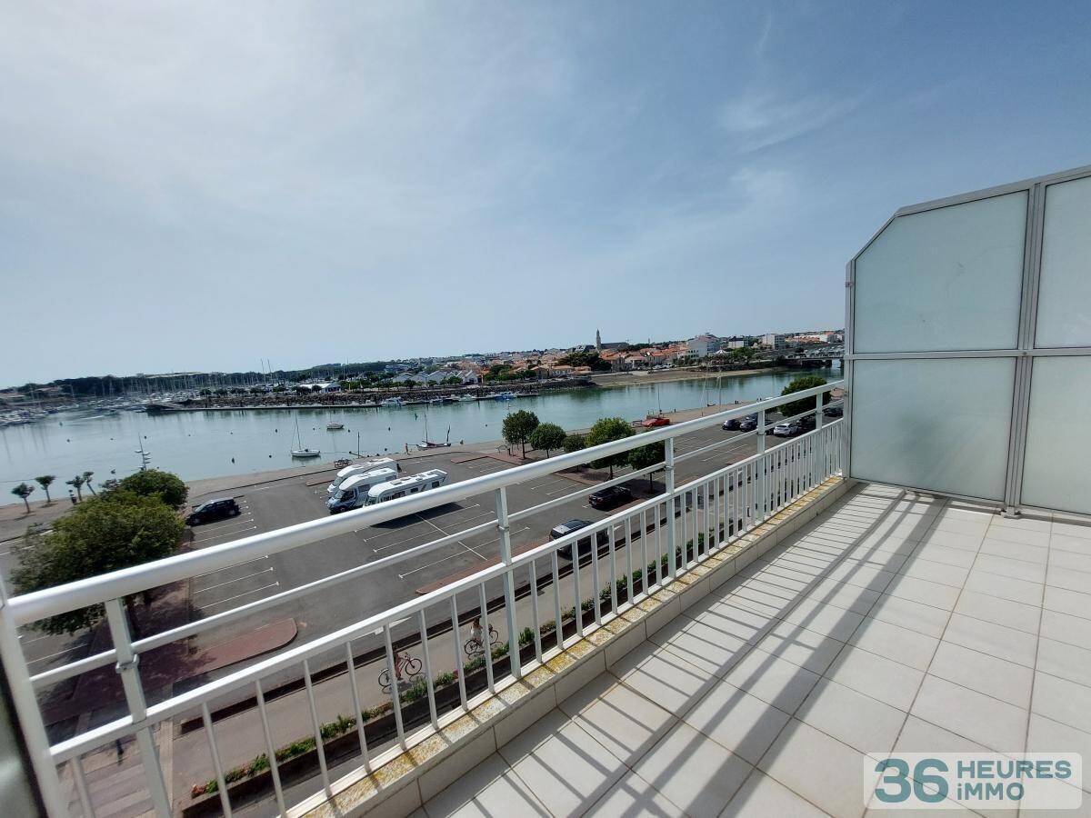 SAINT GILLES CROIX DE VIE En plein coeur de ville appartement de type 2 offrant une vue imprenable