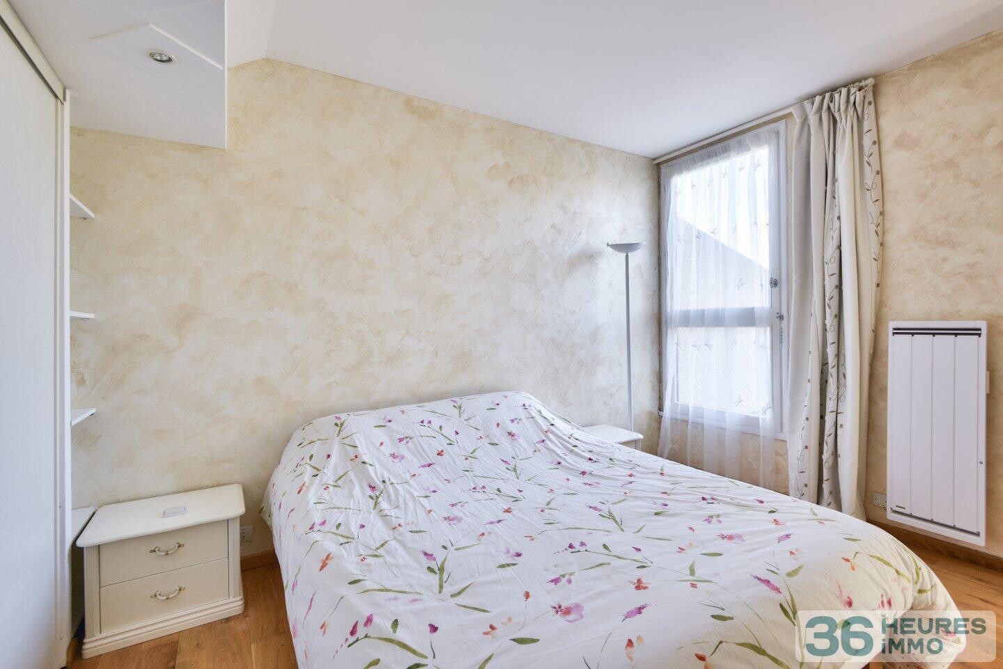 Maison avec jardin ensoleillé