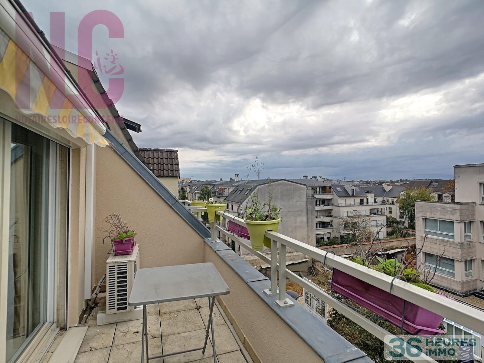 T5 rénové au 4eme et dernier étage, 3 terrasses, parking en sous-sol et cave