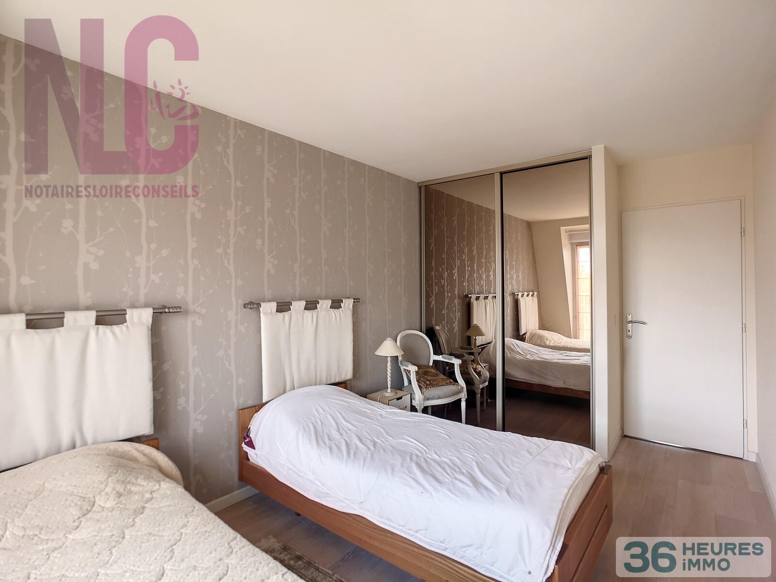 T5 rénové au 4eme et dernier étage, 3 terrasses, parking en sous-sol et cave