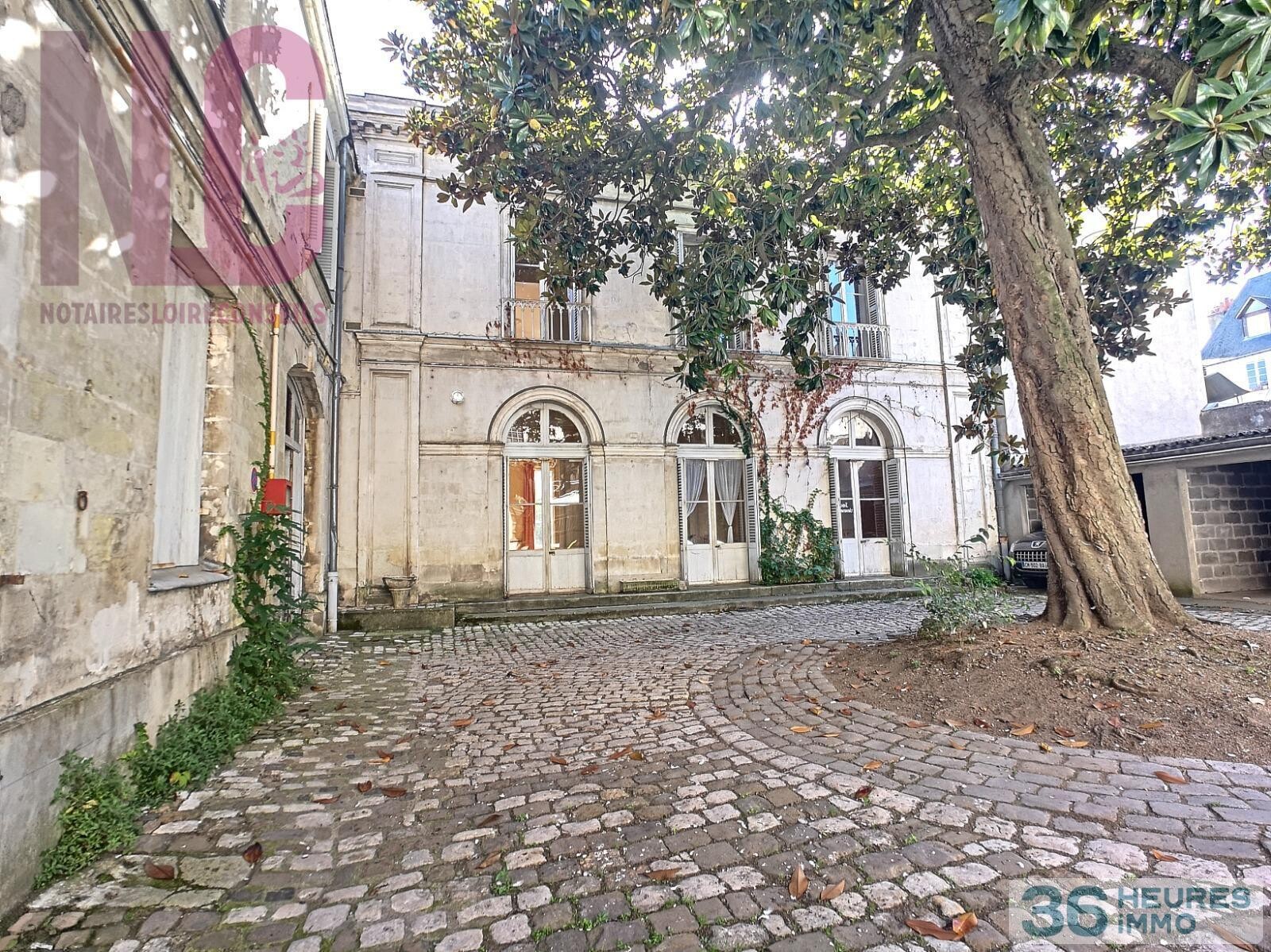 Maison/immeuble à aménager/diviser, place foire le roi