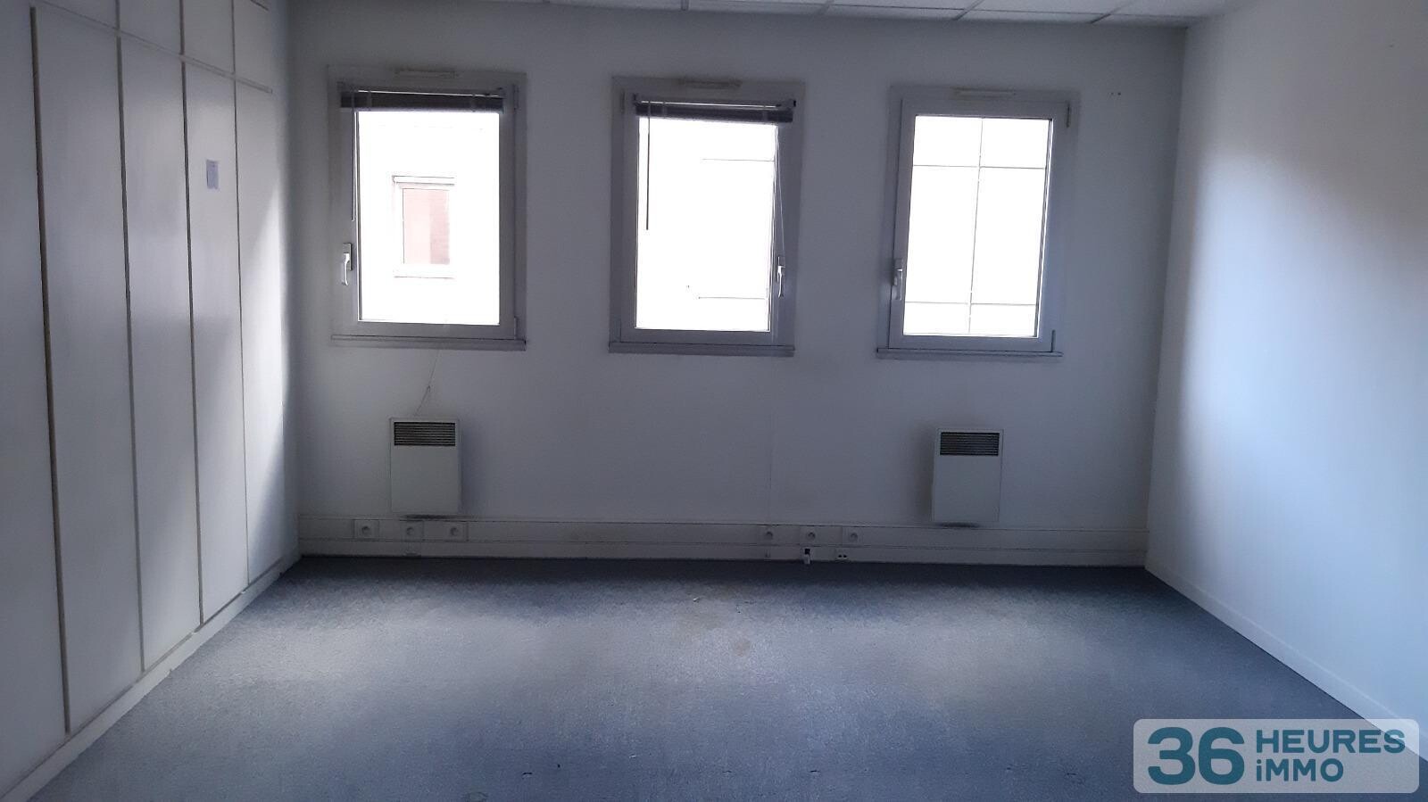 Local professionnel à usage de bureaux