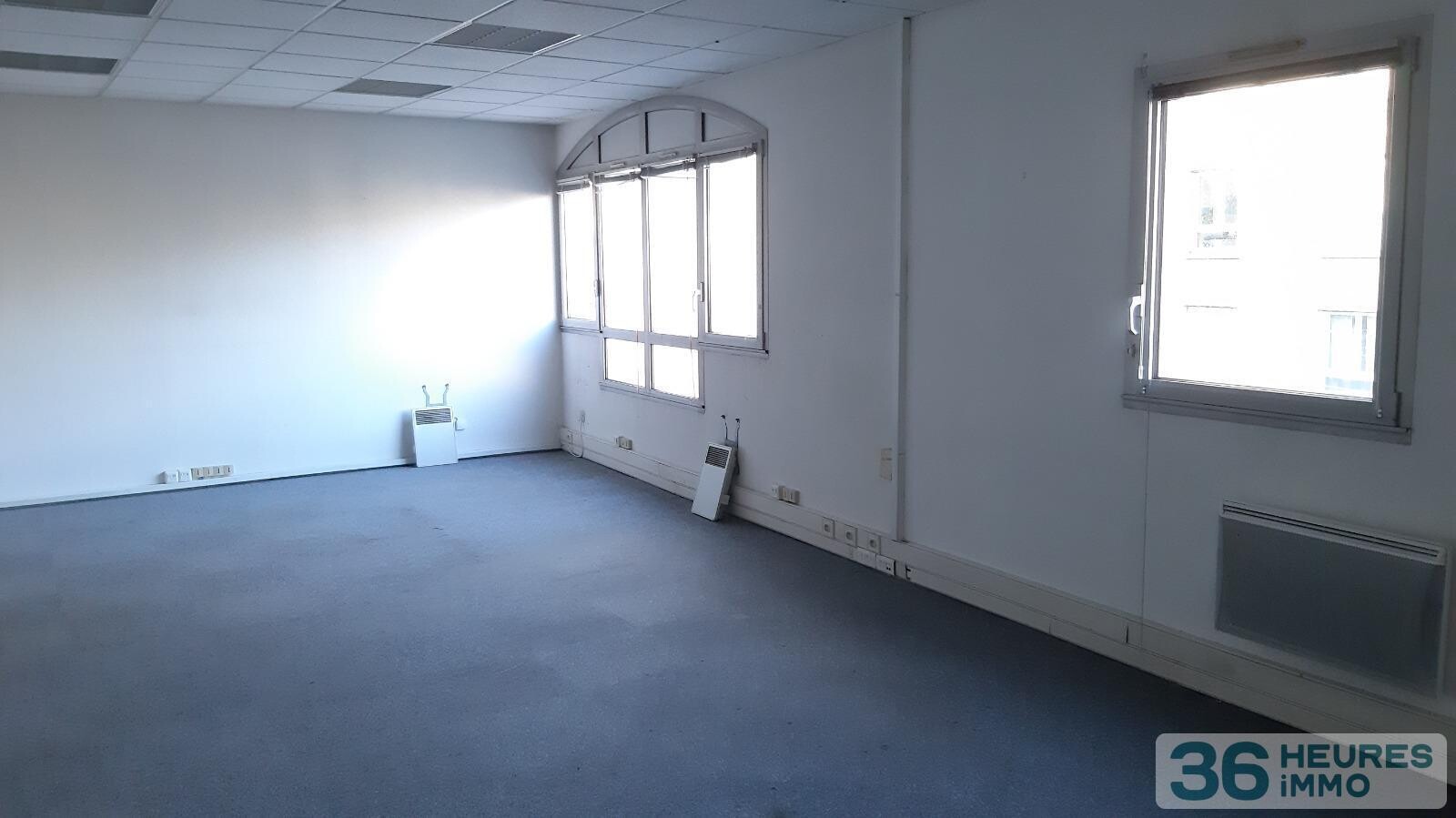 Local professionnel à usage de bureaux