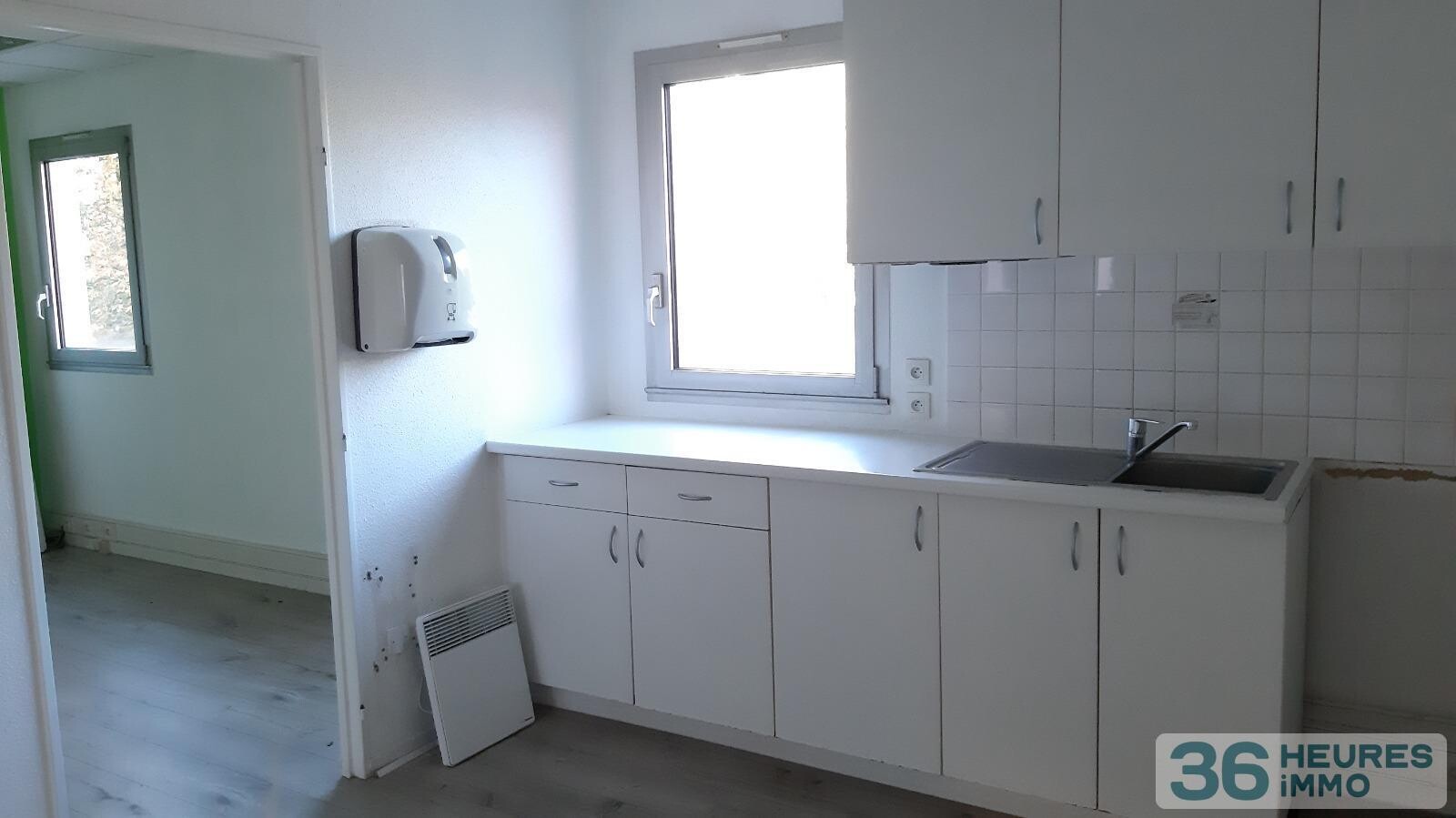 Local professionnel à usage de bureaux