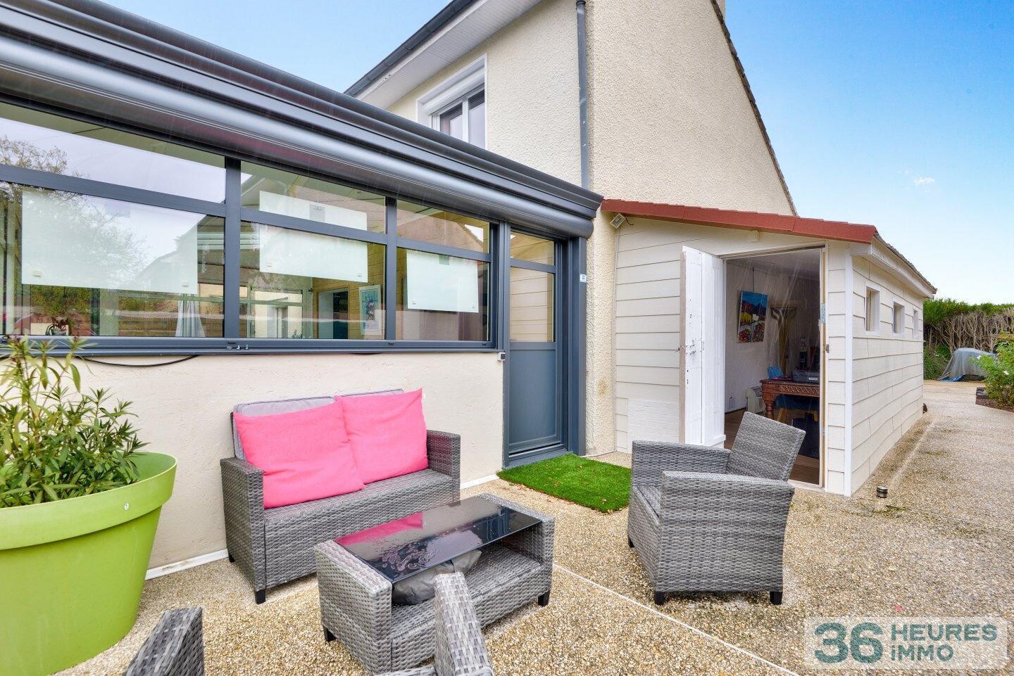 Maison traversante et lumineuse