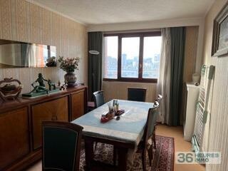 Appartement avec grand balcon 