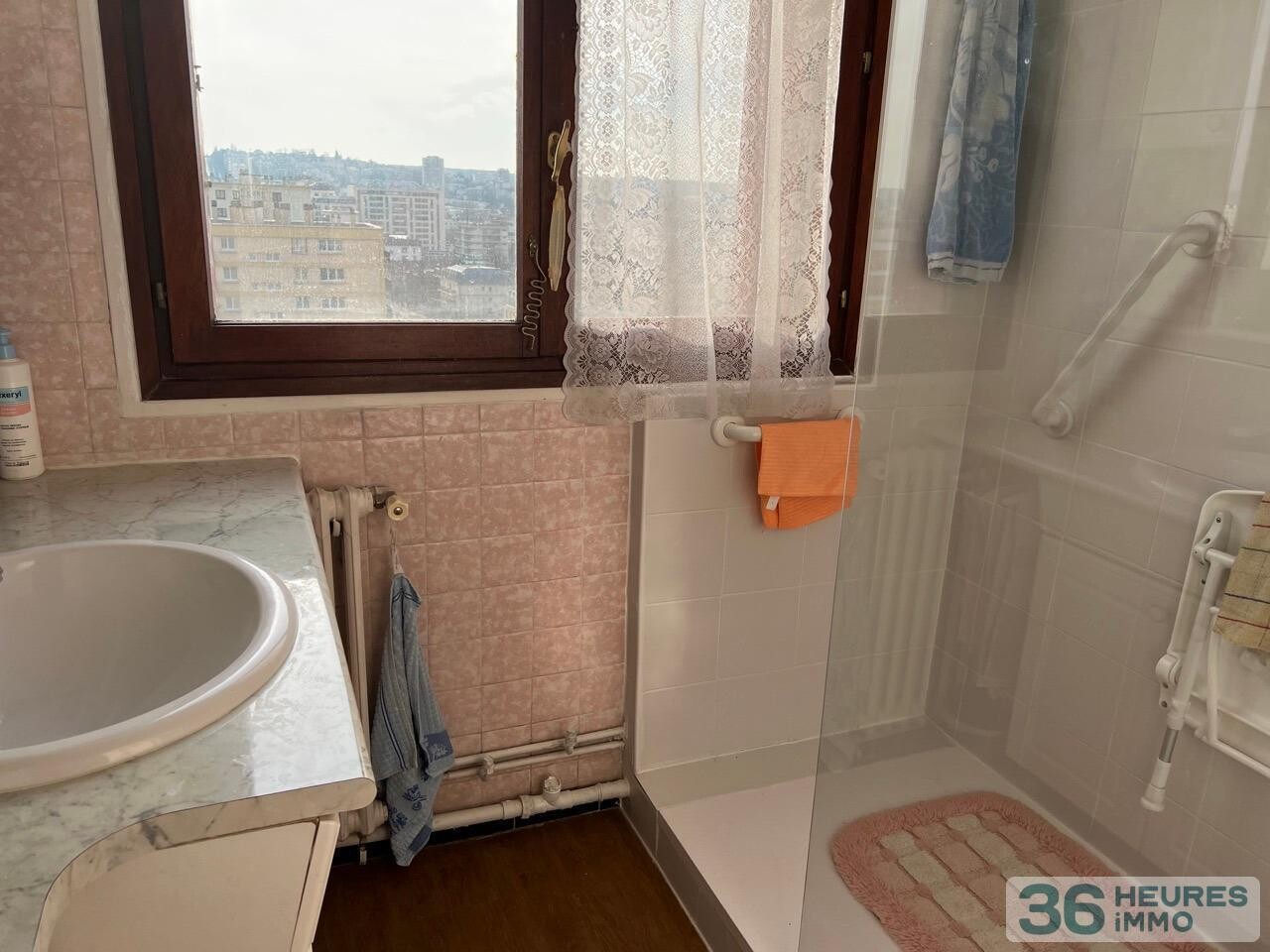 Appartement avec grand balcon 