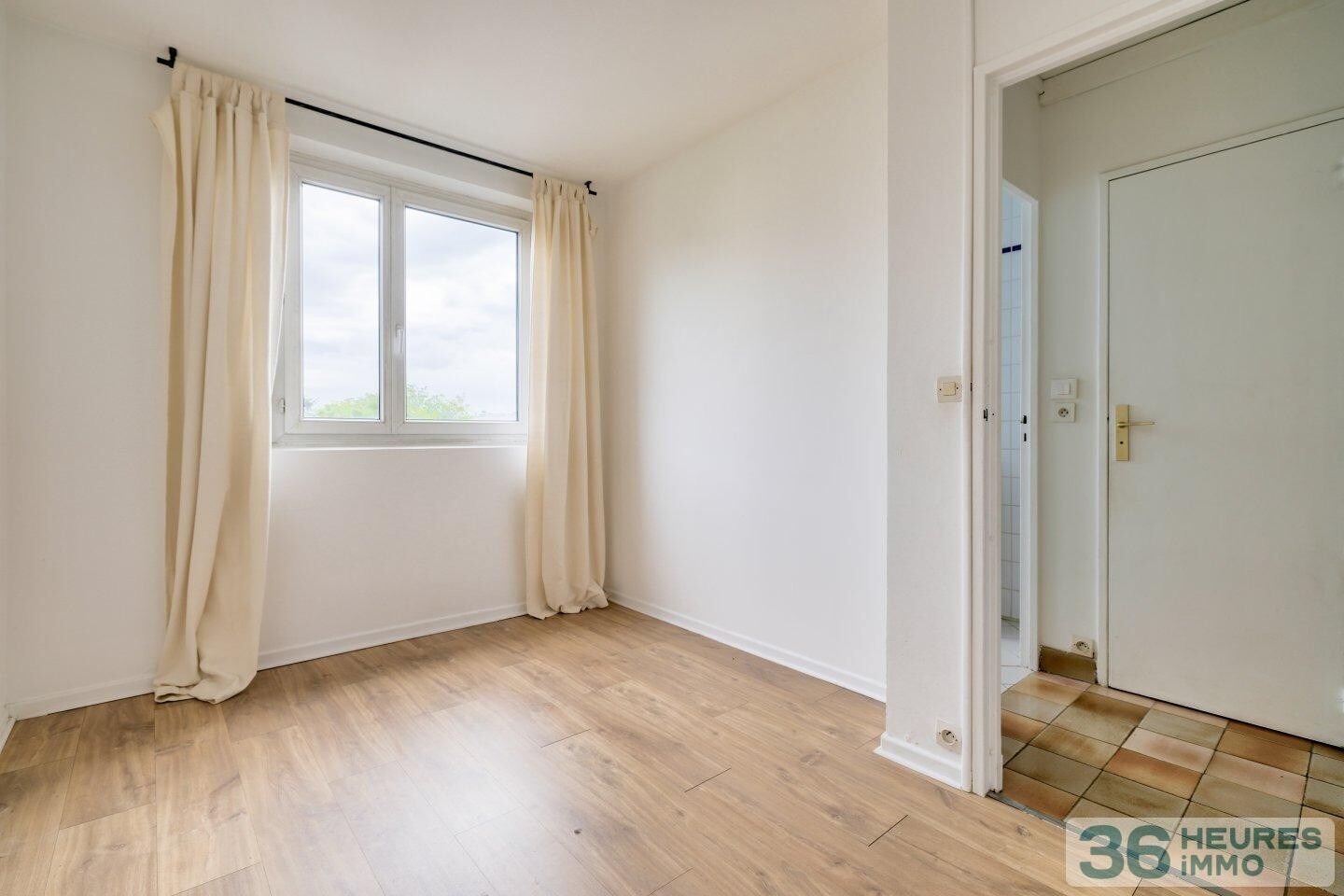 Appartement balcon dernier étage