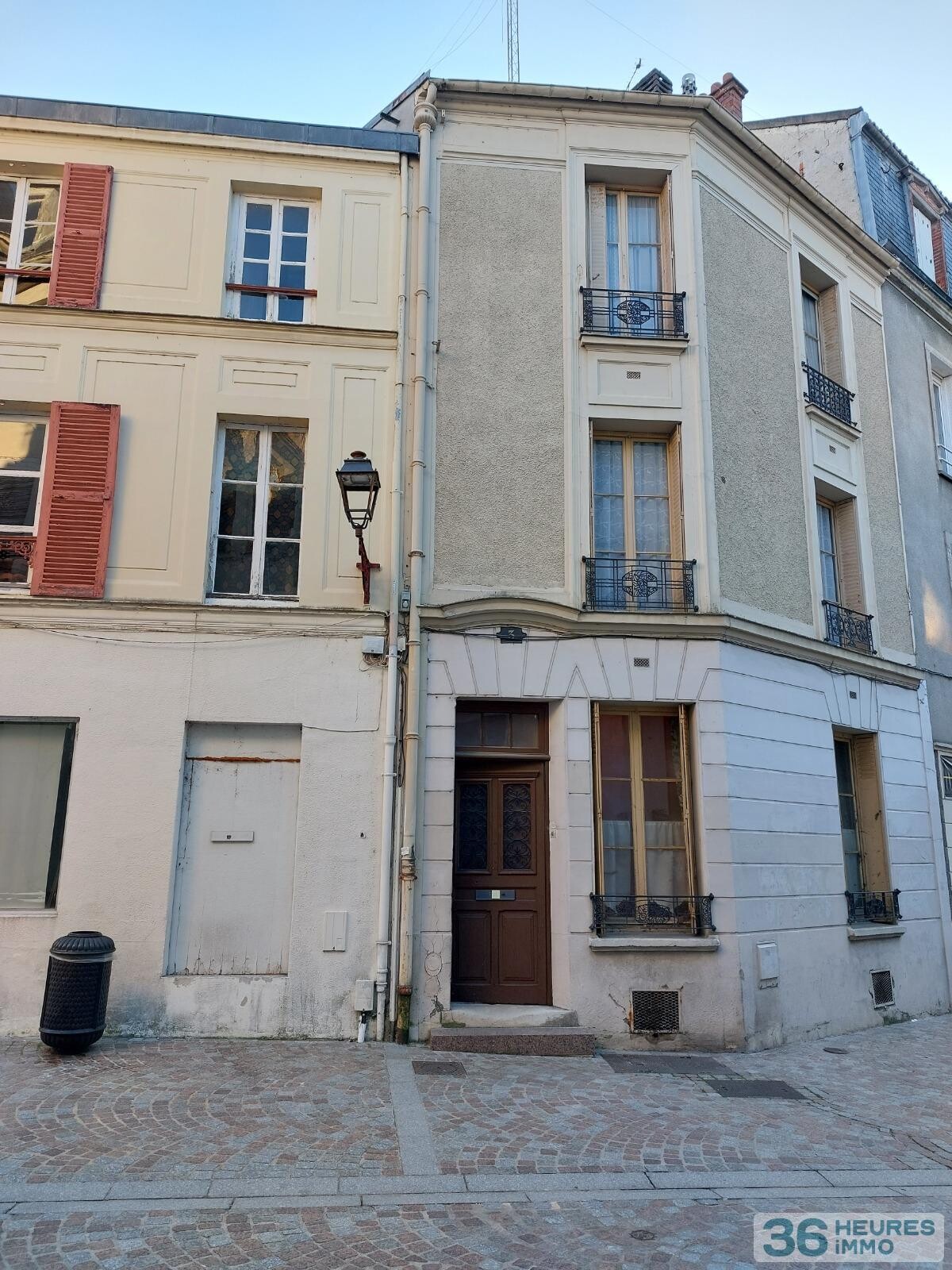 A vendre immeuble libre habitation + local commercial melun 77000