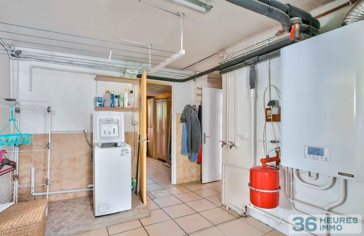 Pavillon avec jardin, sous-sol et comble