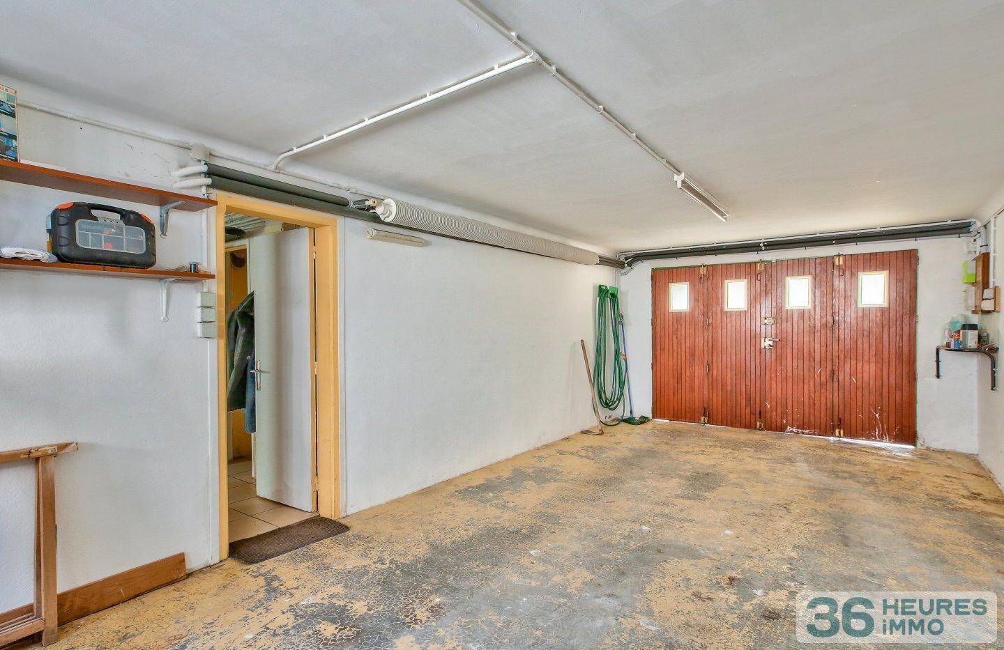 Pavillon avec jardin, sous-sol et comble