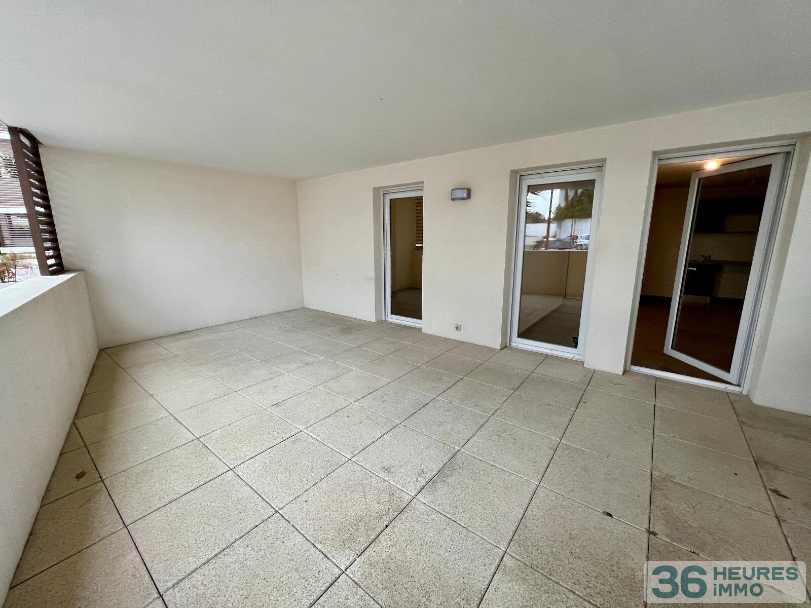 Appartement t2 avec terrasse de 24m2 et 2 parkings