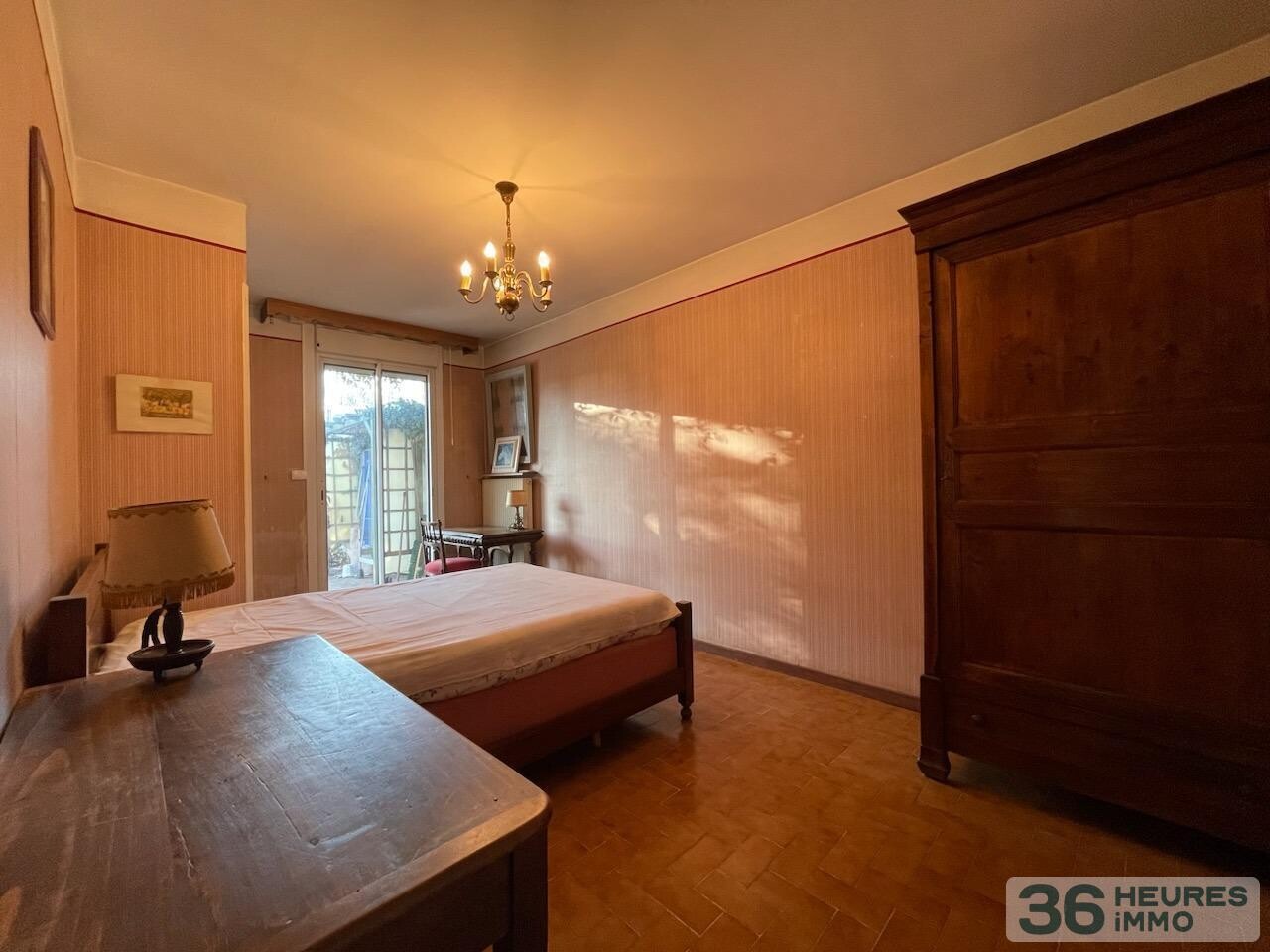 Maison avec jardin et garage