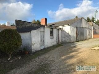 Soullans, proche centre, maison 3 ch, logements annexes et dépendances sur terrain de plus de 1800m² !