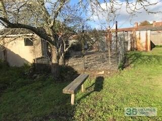 Soullans, proche centre, maison 3 ch, logements annexes et dépendances sur terrain de plus de 1800m² !