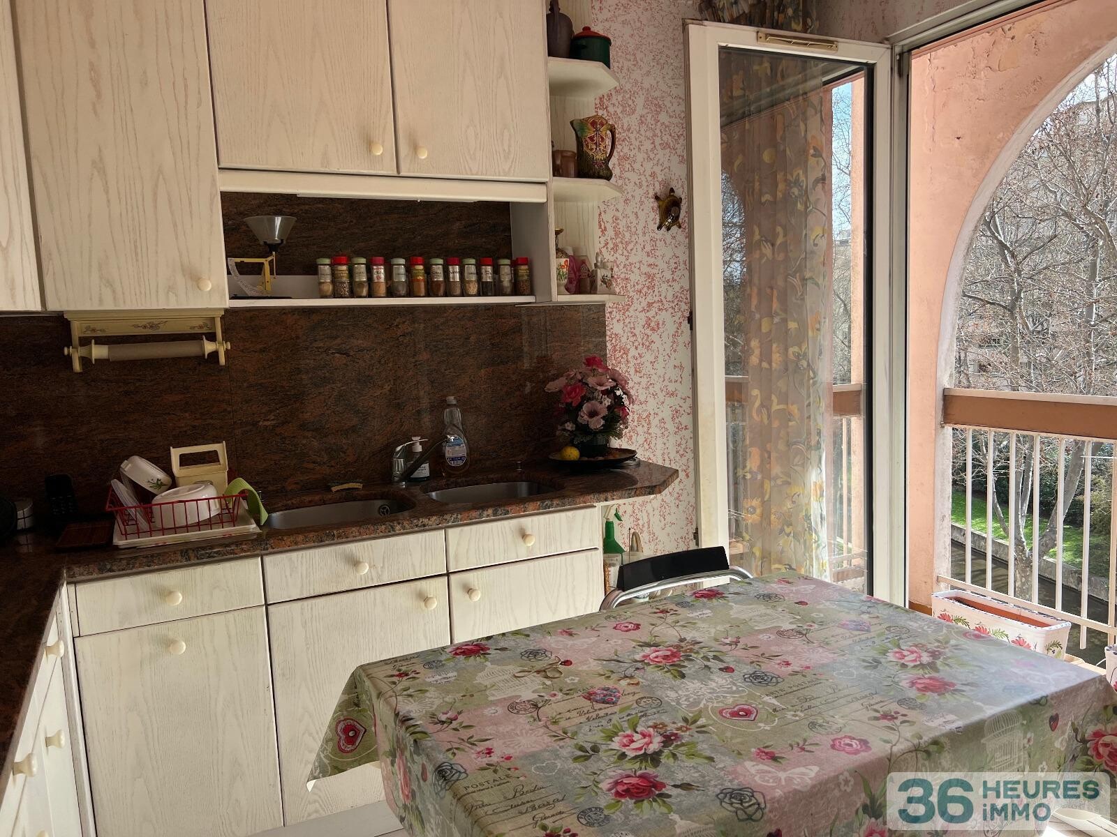 Spacieux appartement dans quartier prisé