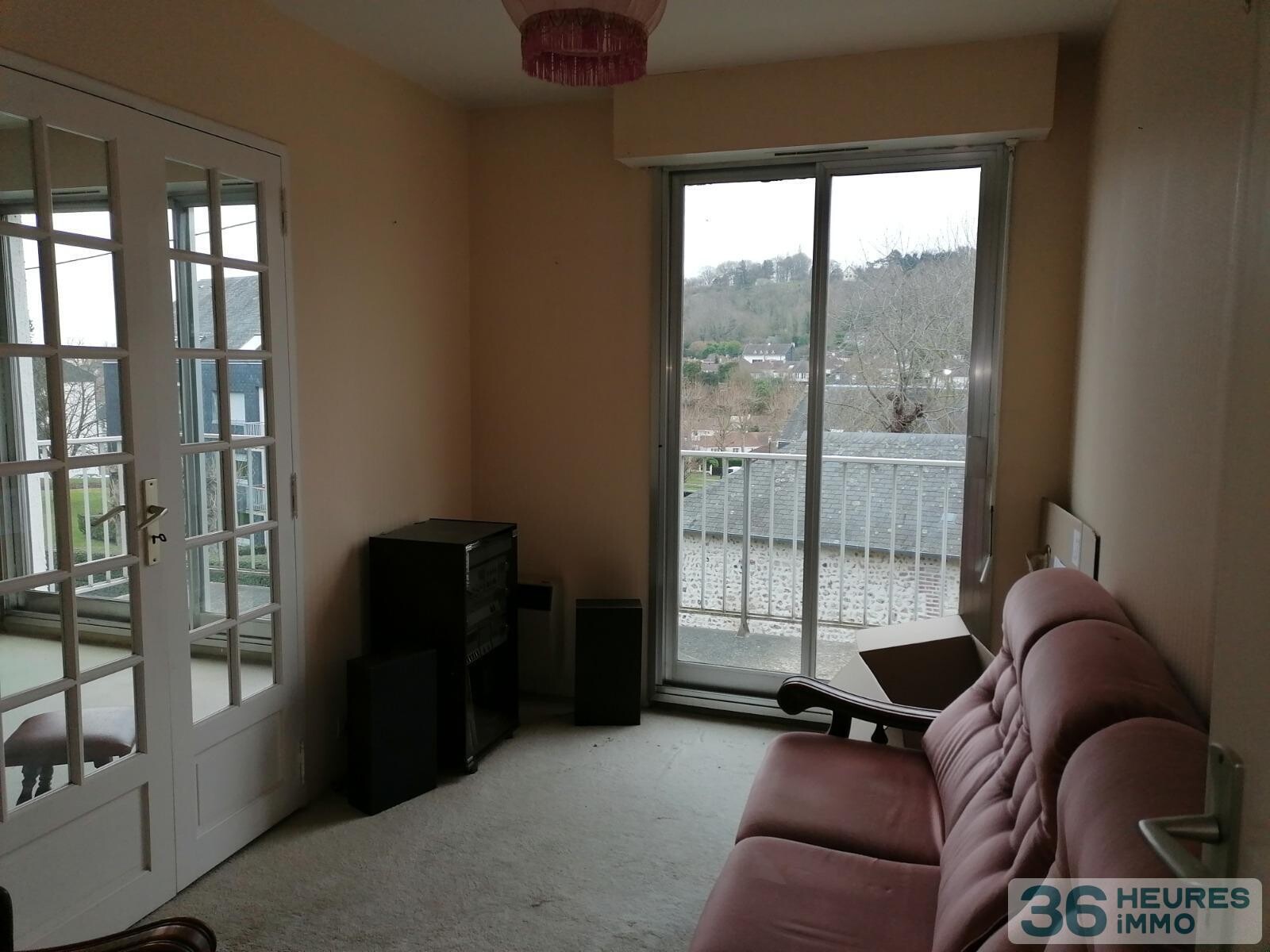 A proximité des commerces et du vieux bassin