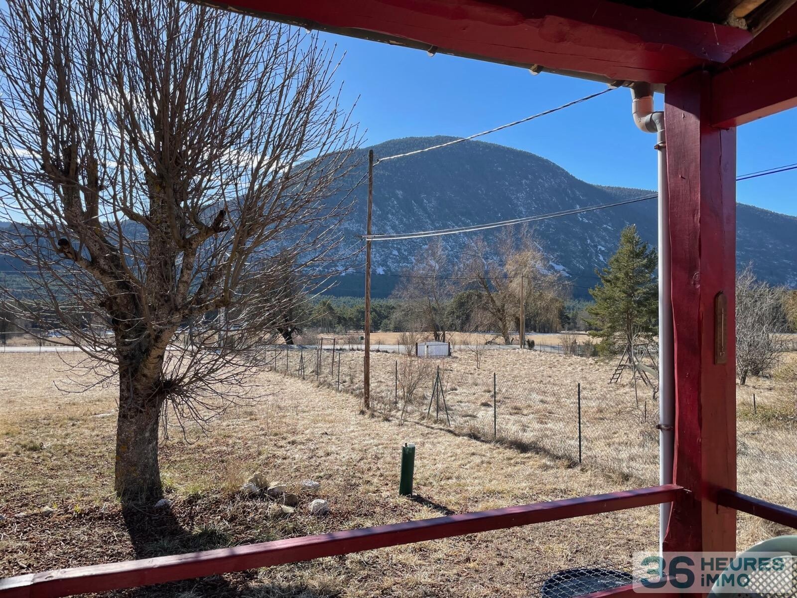 Maison de plain pied 4 pièces sur 1560 m2 de terrain 