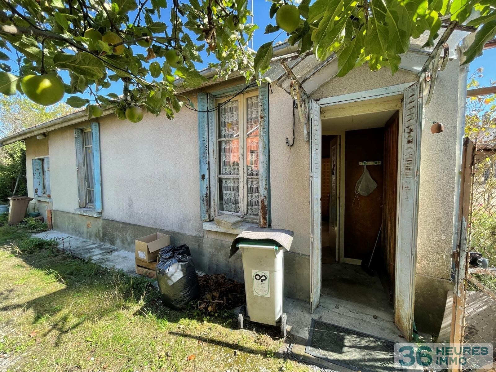 Petite maison à rénover à sainte savine 