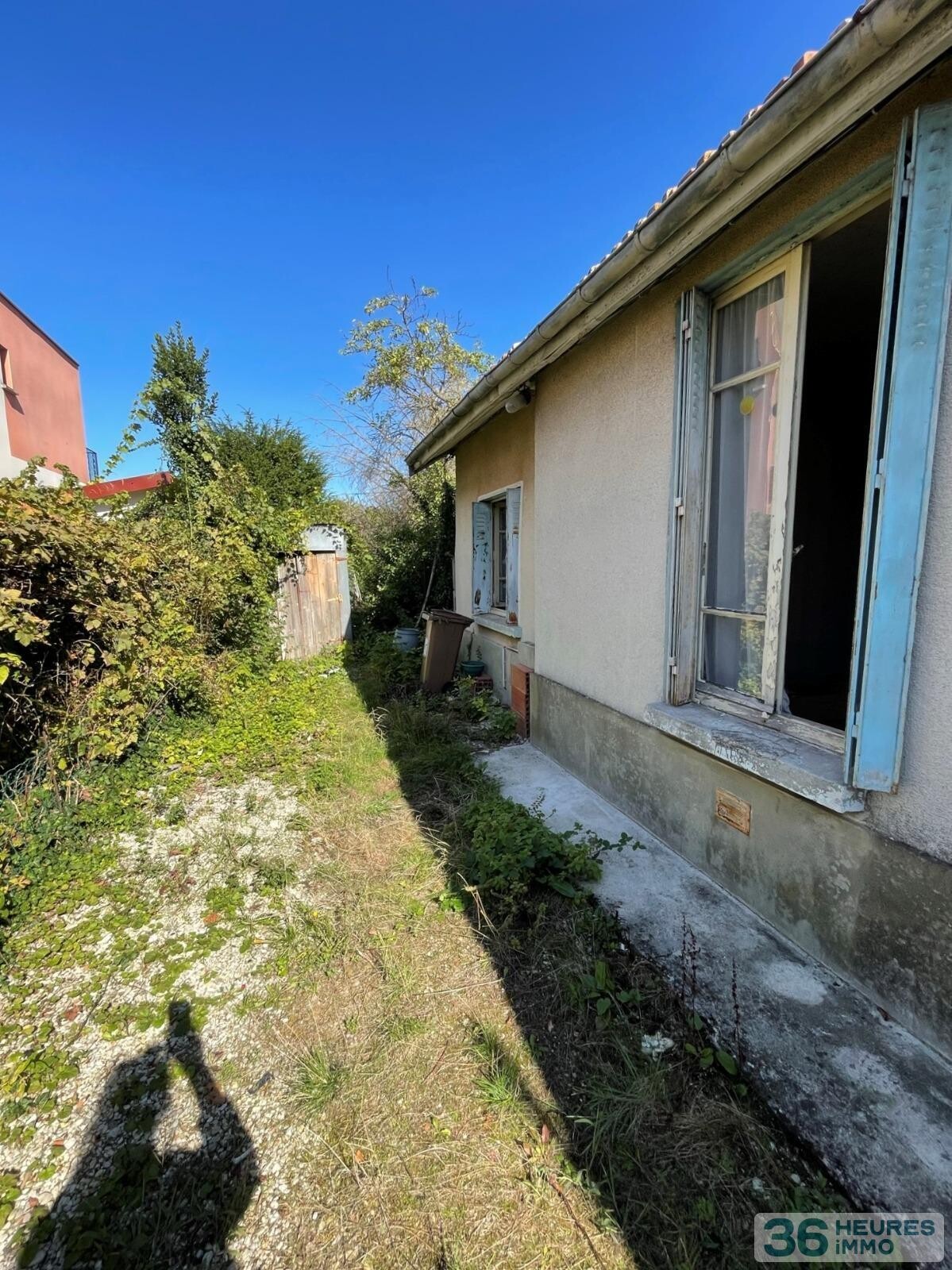 Petite maison à rénover à sainte savine 