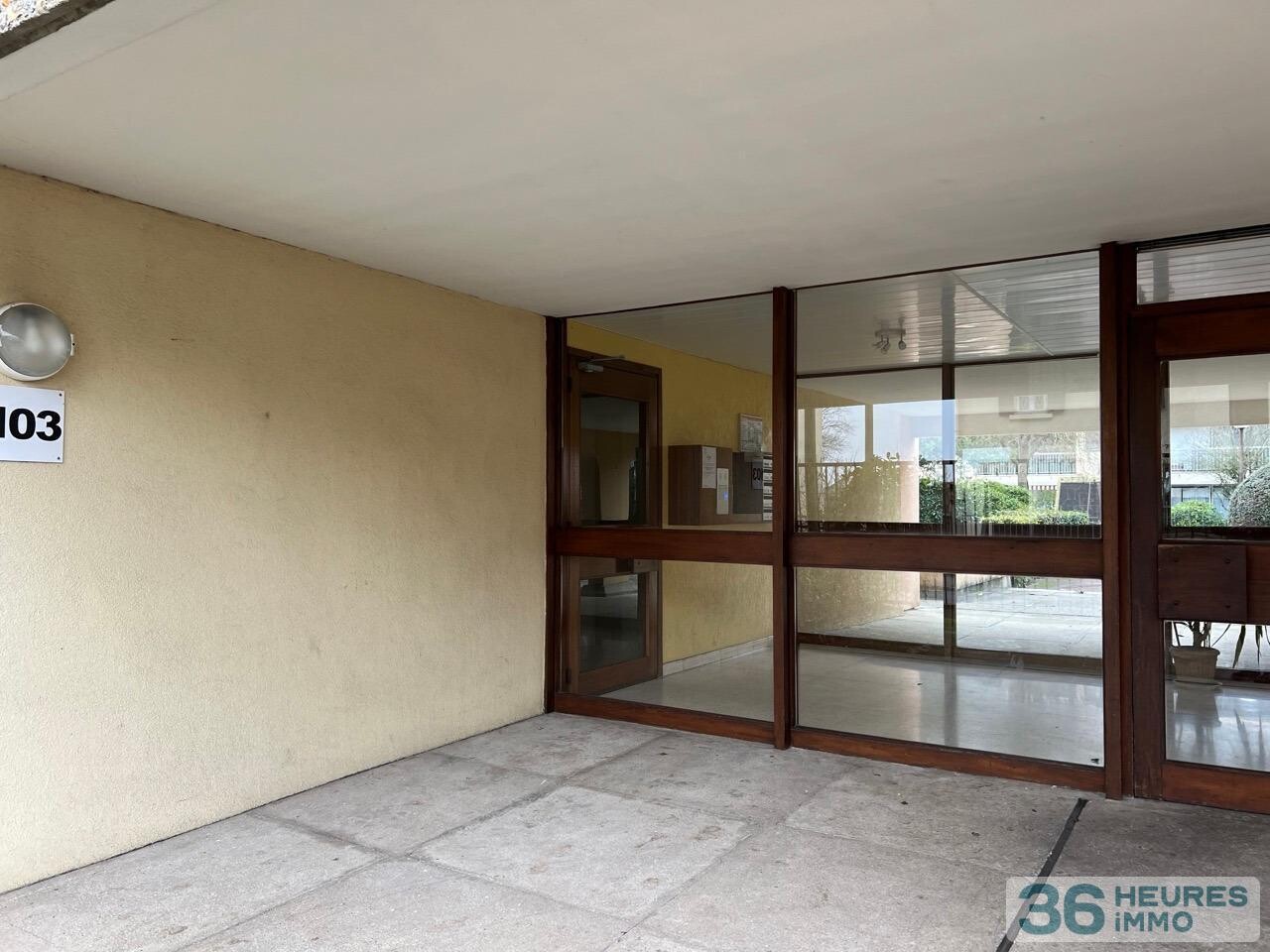 Appartement traversant, balcon