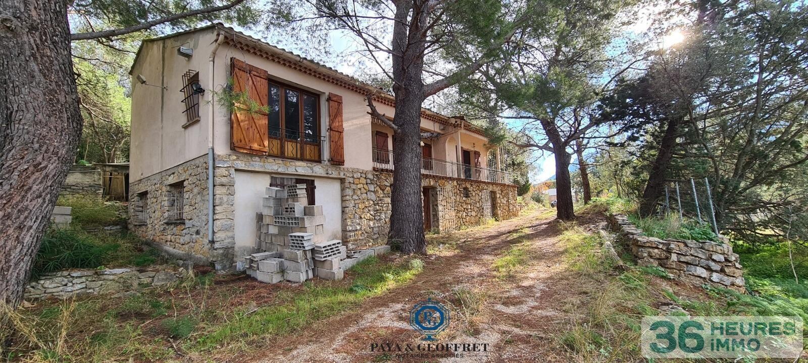 Villa à rénover de 106m² avec jardin LE REVEST