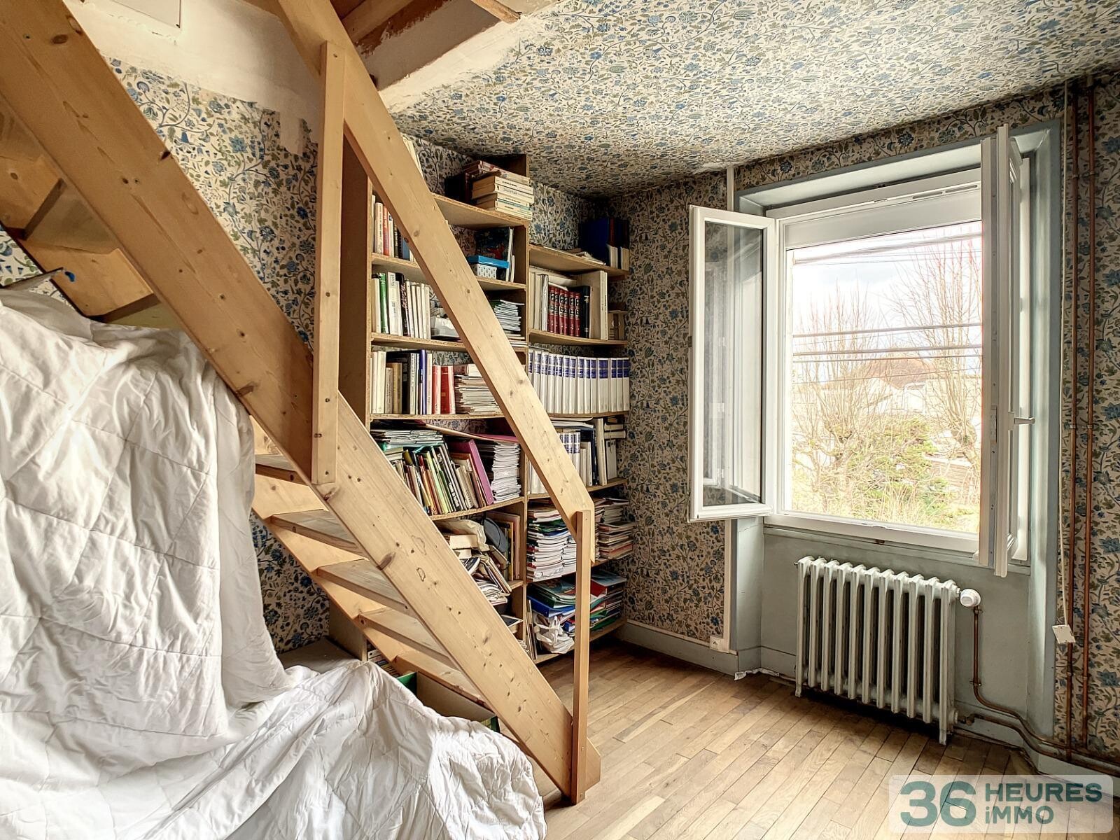 Charmante maison de ville avec grand jardin arboré à orléans