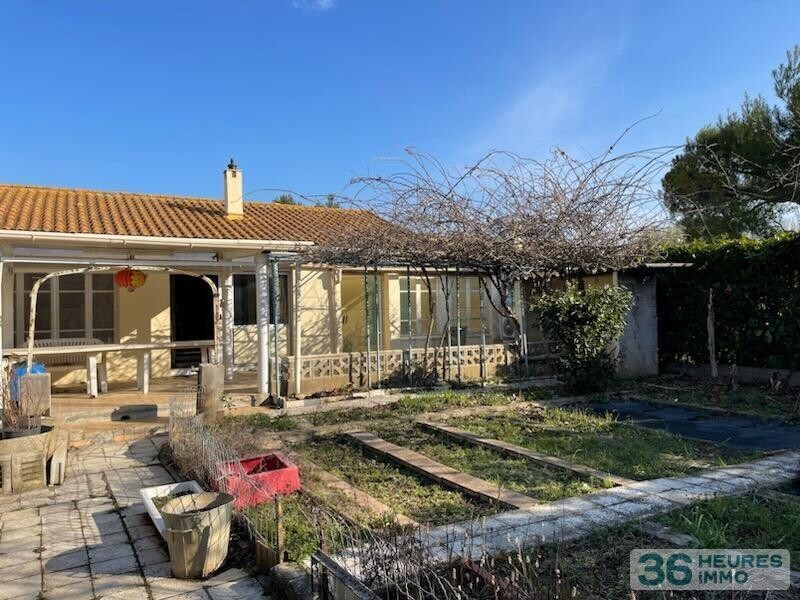 Maison avec jardin et garage