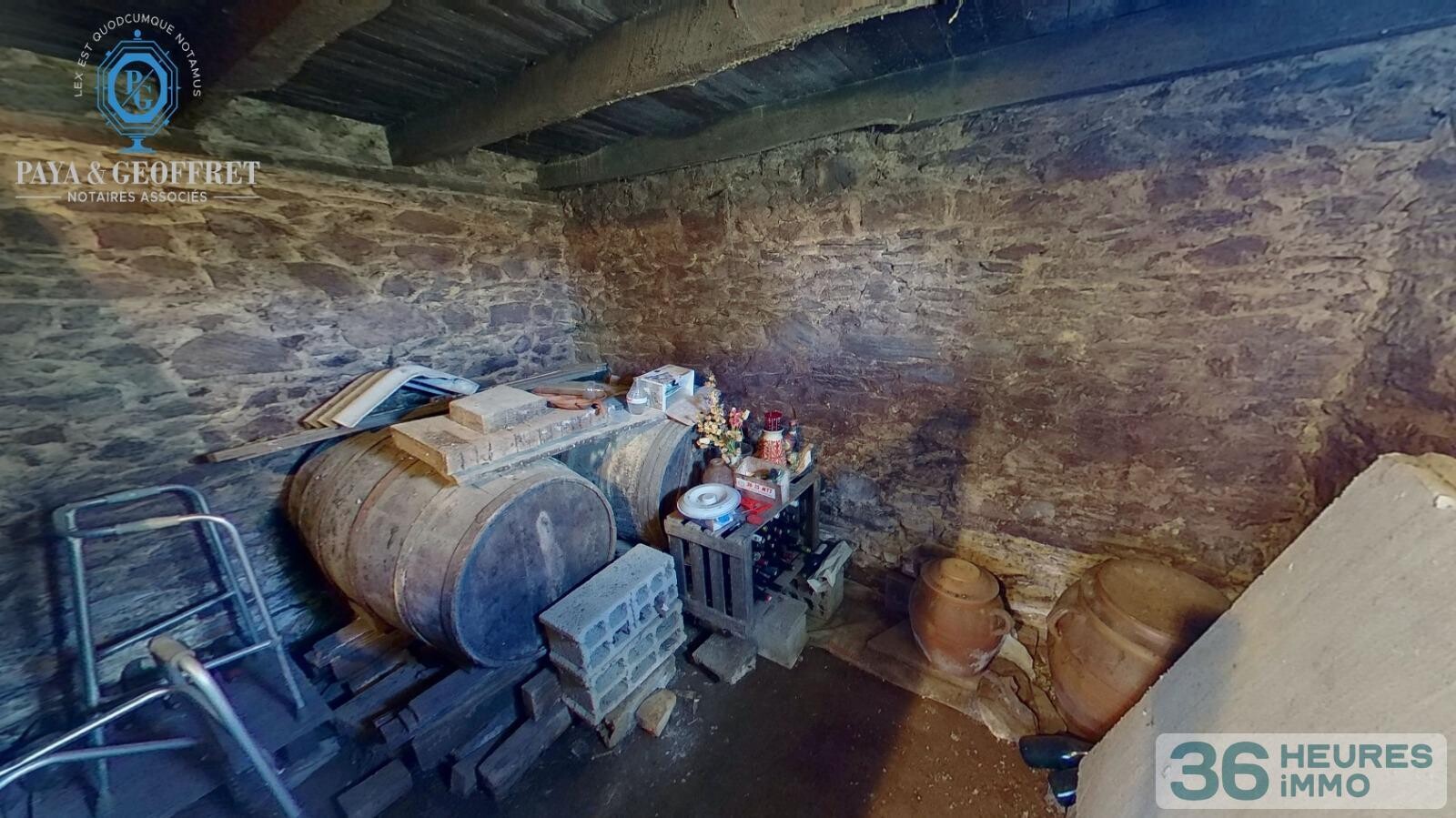 Maison à rénover avec 9673m² de jardin à brehan