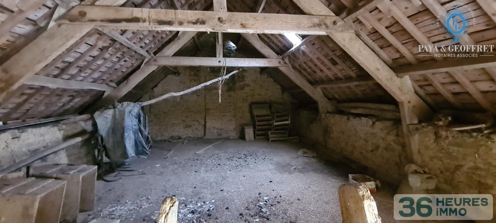 Maison à rénover avec 9673m² de jardin à brehan