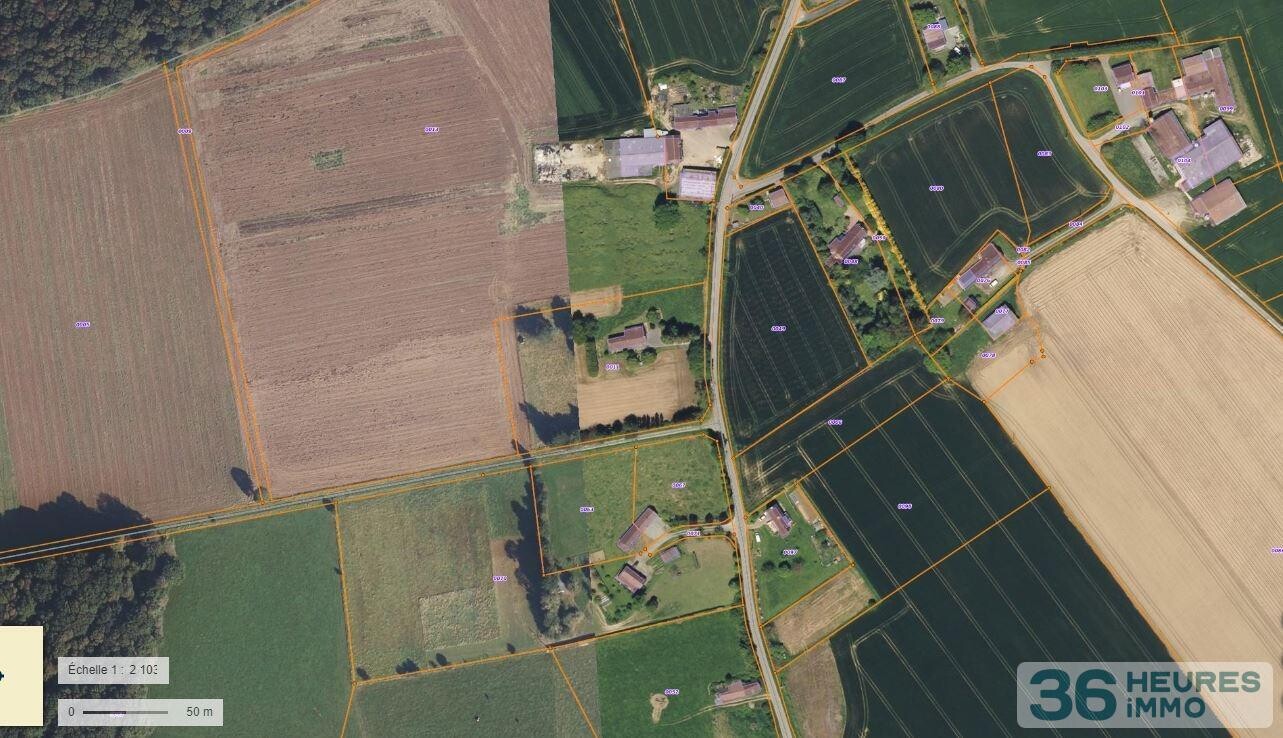 Maison à rénover avec 9673m² de jardin à brehan