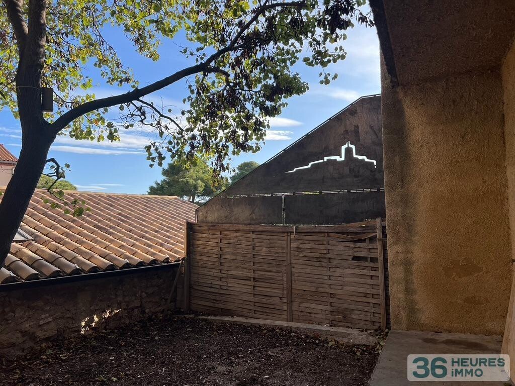 MAISON DE CHARME  T 6 BAGES D AUDE 