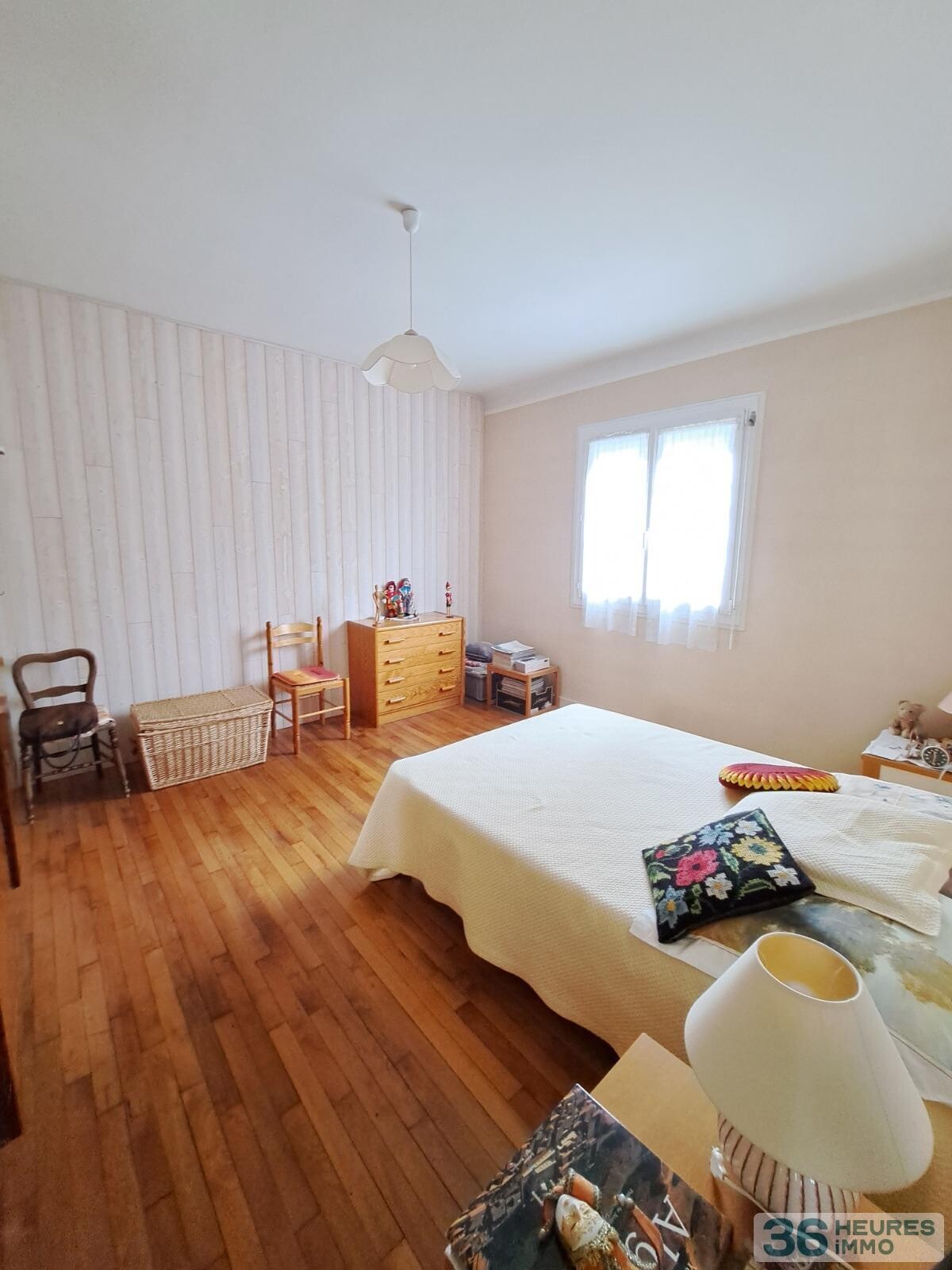 Cite des pins - maison avec garage et joli jardin