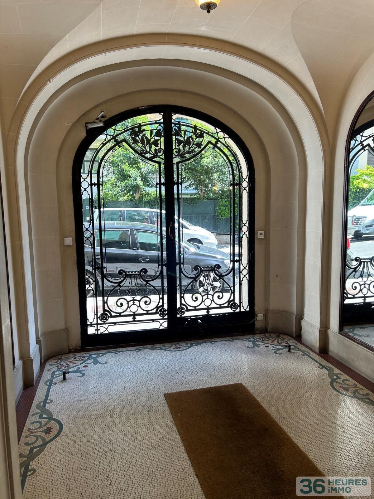 Paris 16ème - passy - studio de 18.60 m² en rez de chaussée -possibilité professions libérales - a rénover