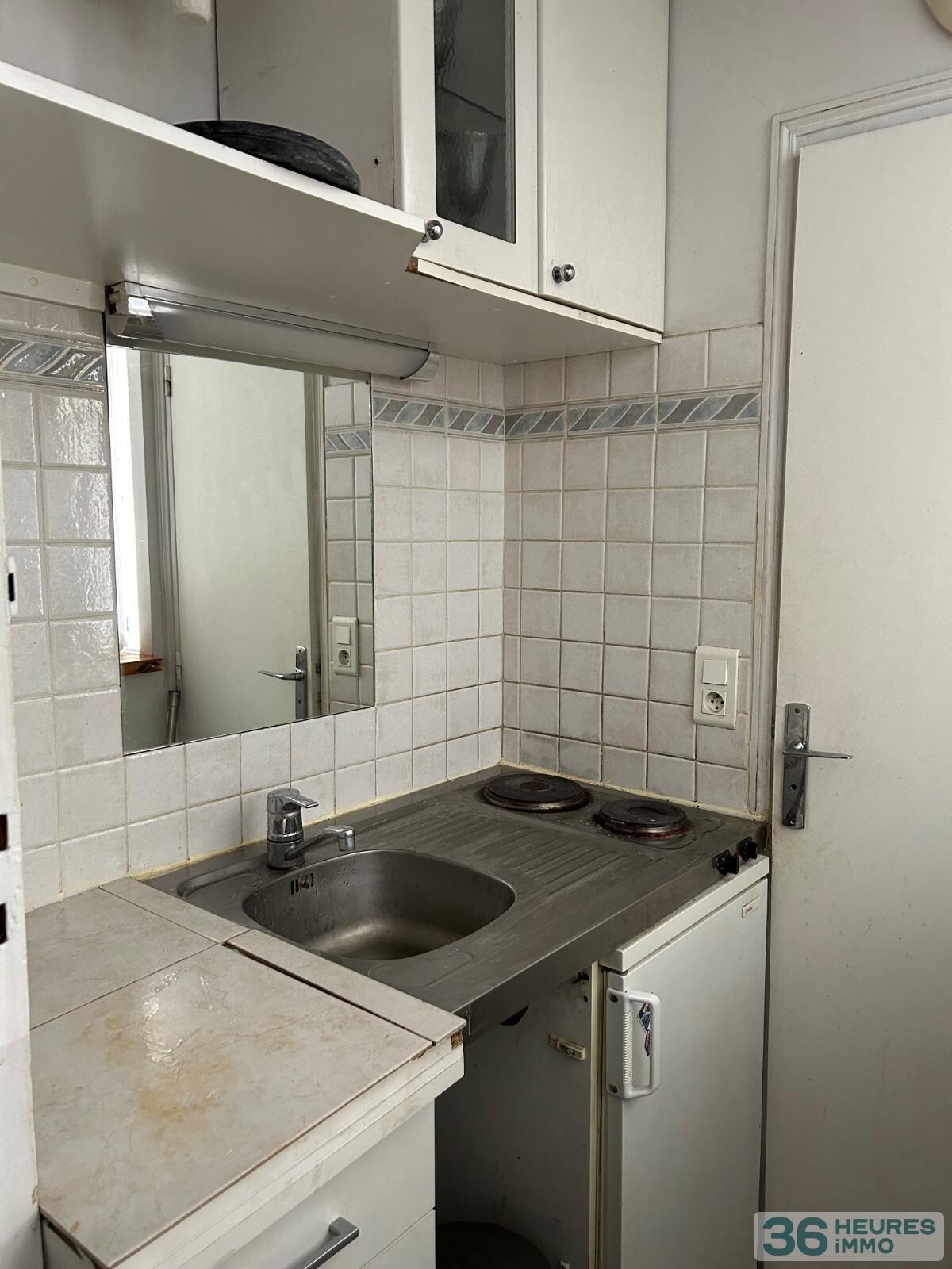 Paris 16ème - passy - studio de 18.60 m² en rez de chaussée -possibilité professions libérales - a rénover