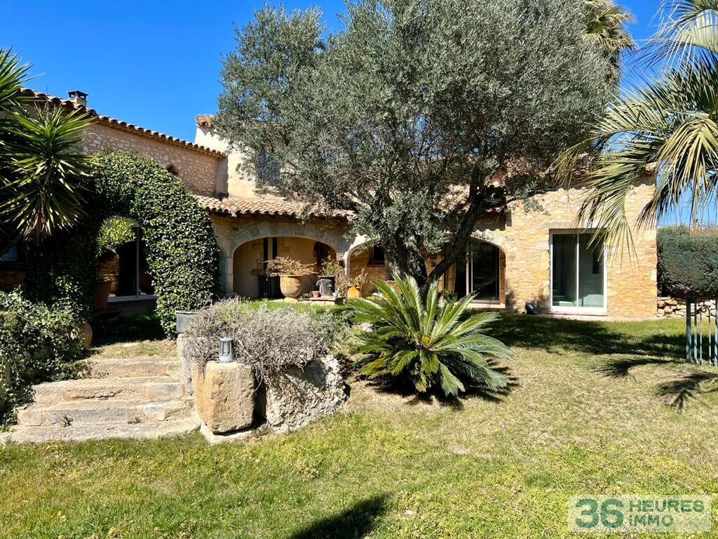 Maison de caractère